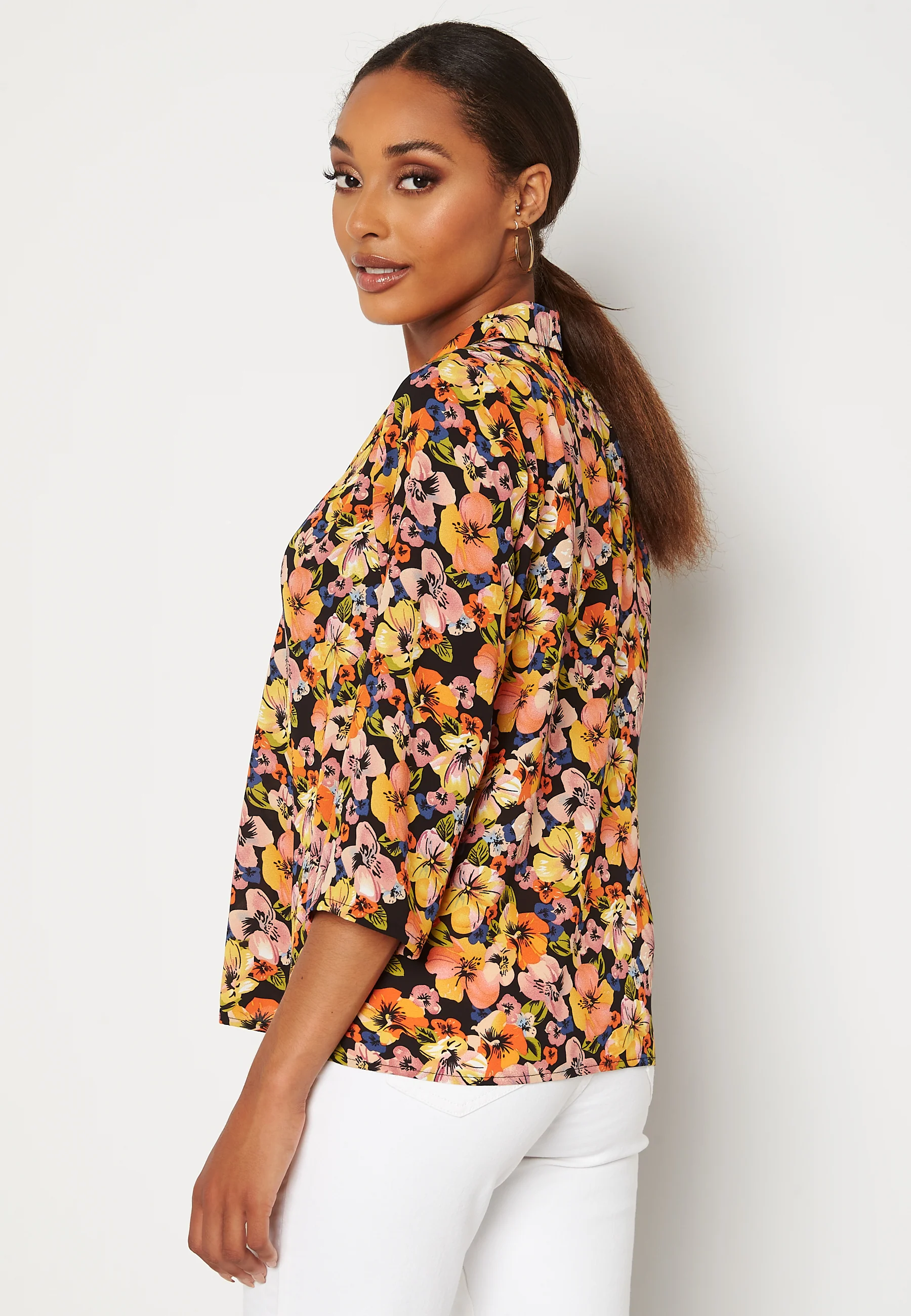 Alma Life Poly 3/4 Shirt - Image 3