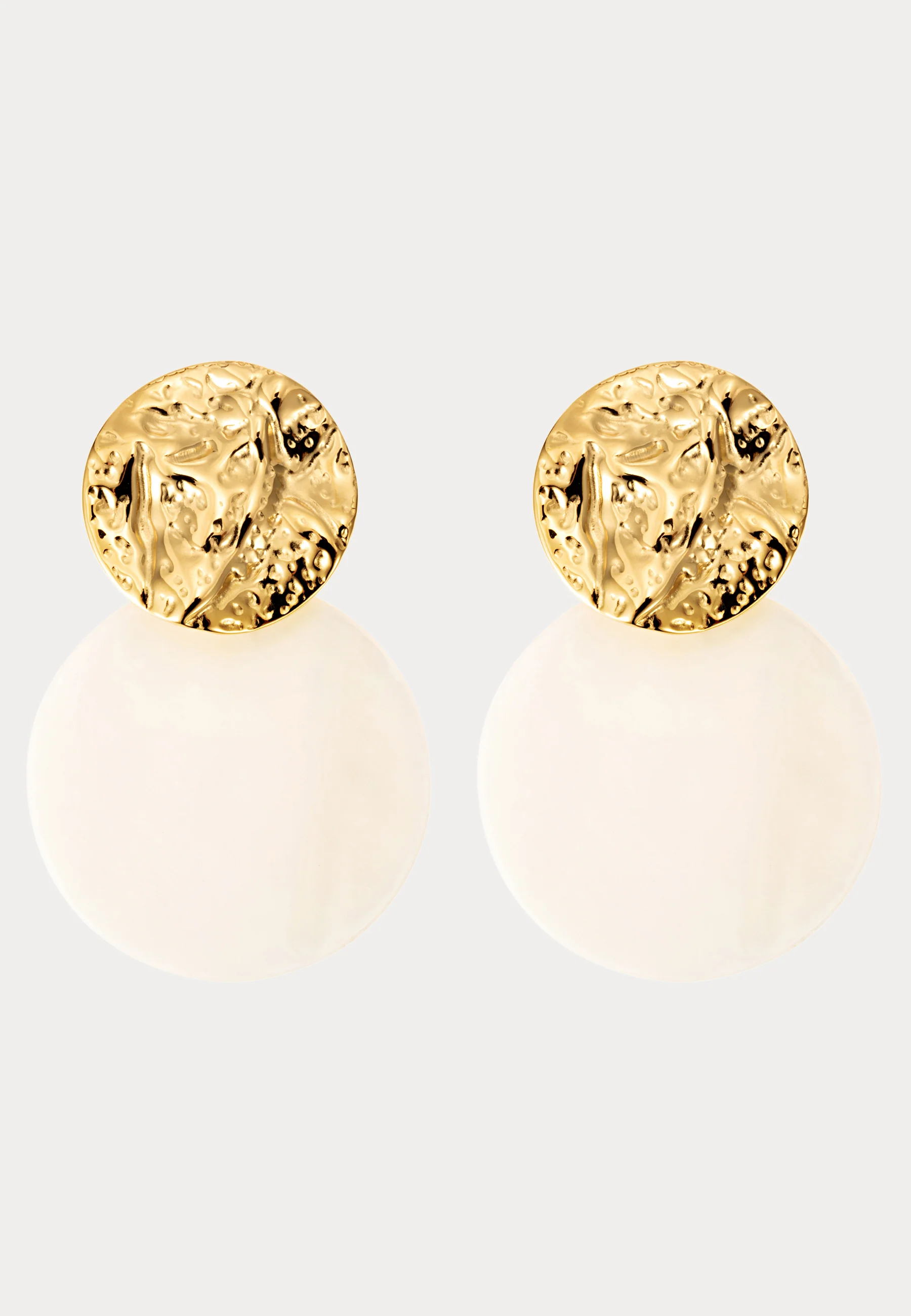 Amalfi Shell Earring - Image 2