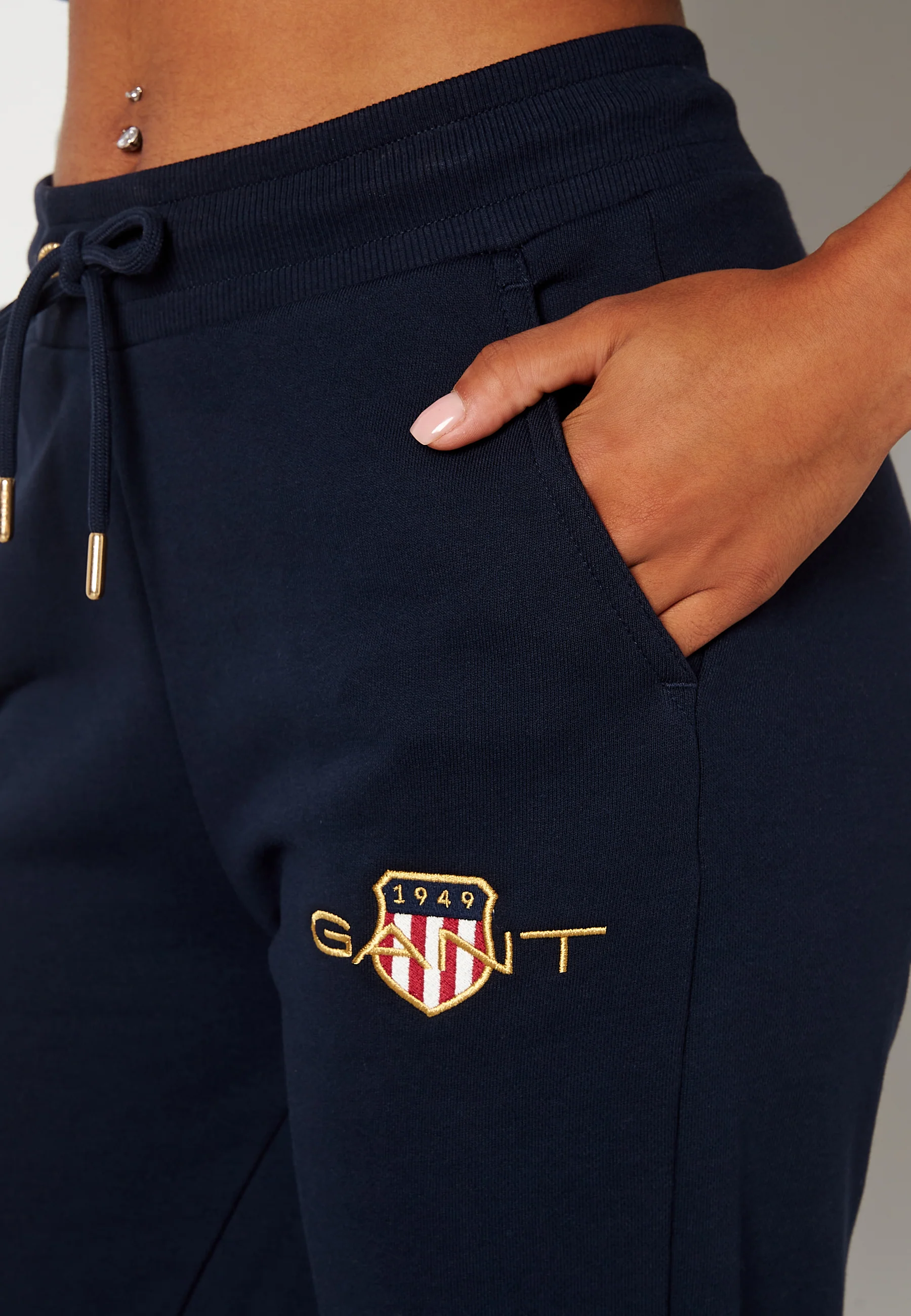 Archive Shield Sweat Pant - Image 4
