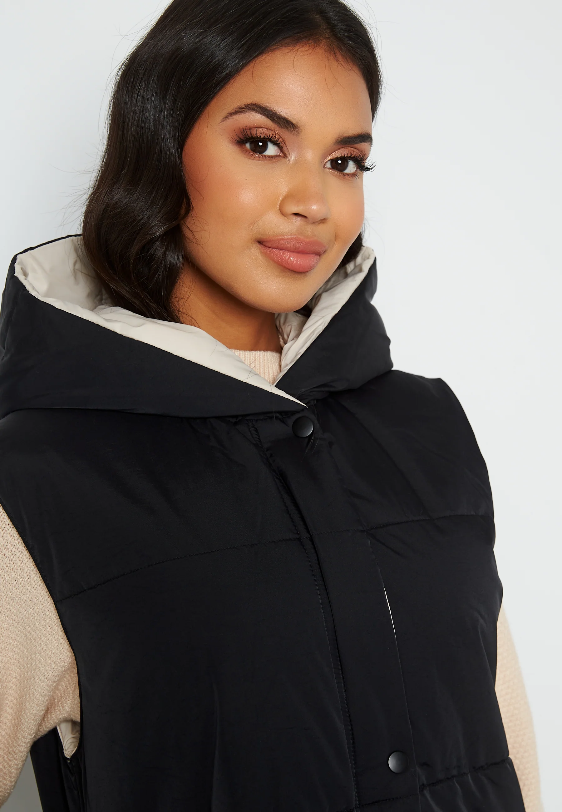 Aria S/L Hoodie Vest - Image 5