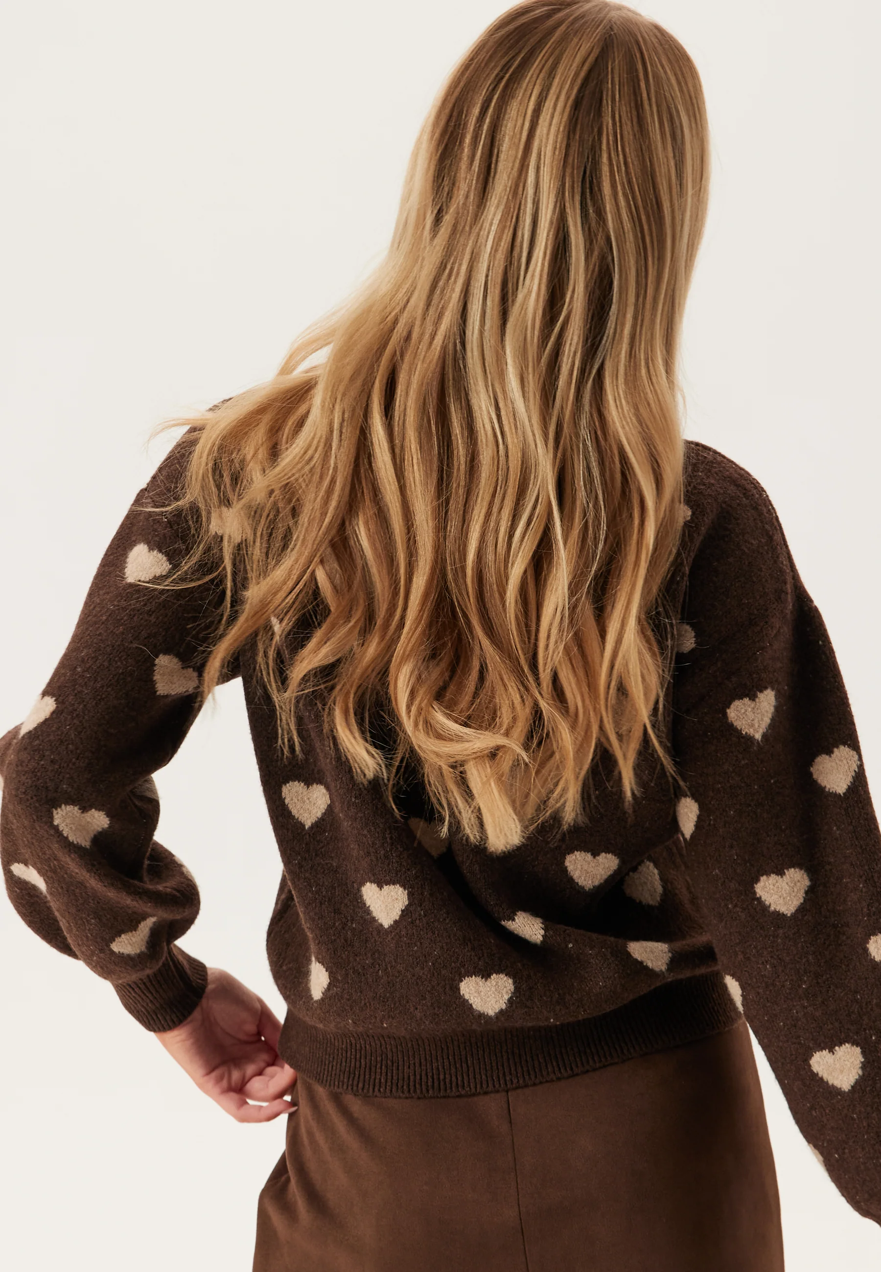 Awheart Ls O-neck Knit - Image 2