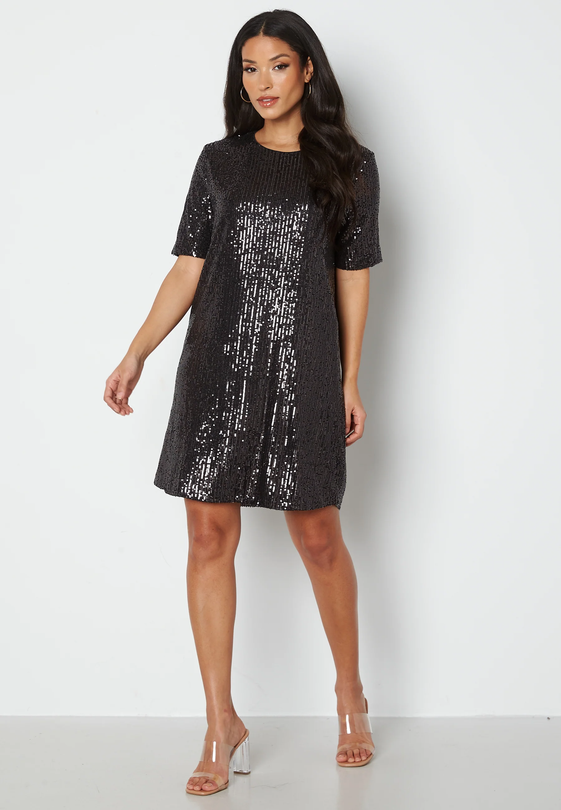 Bae S/S Tee Sequins Dress - Image 3
