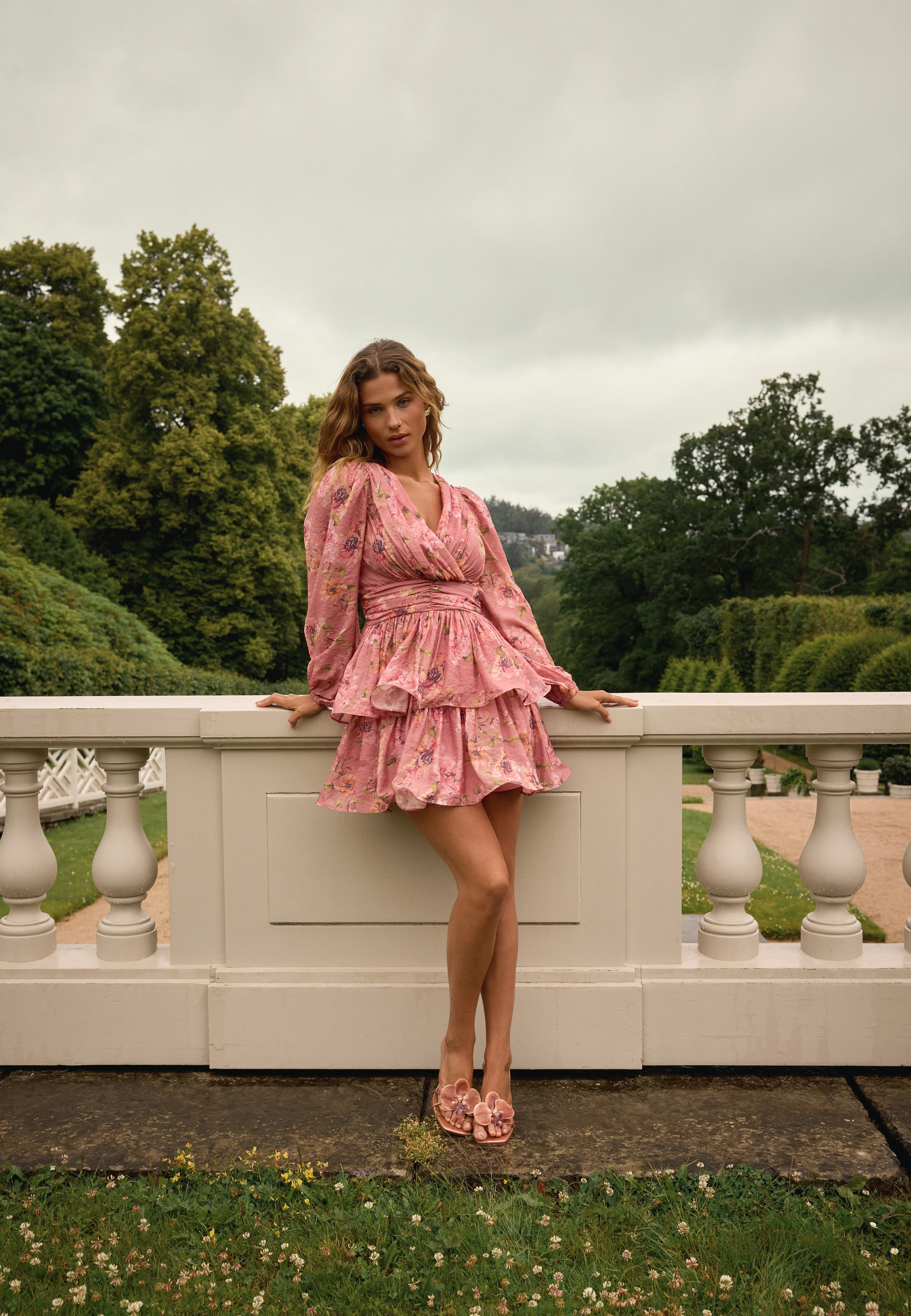 Balloon Sleeve Short Flounce Dress - Image 2