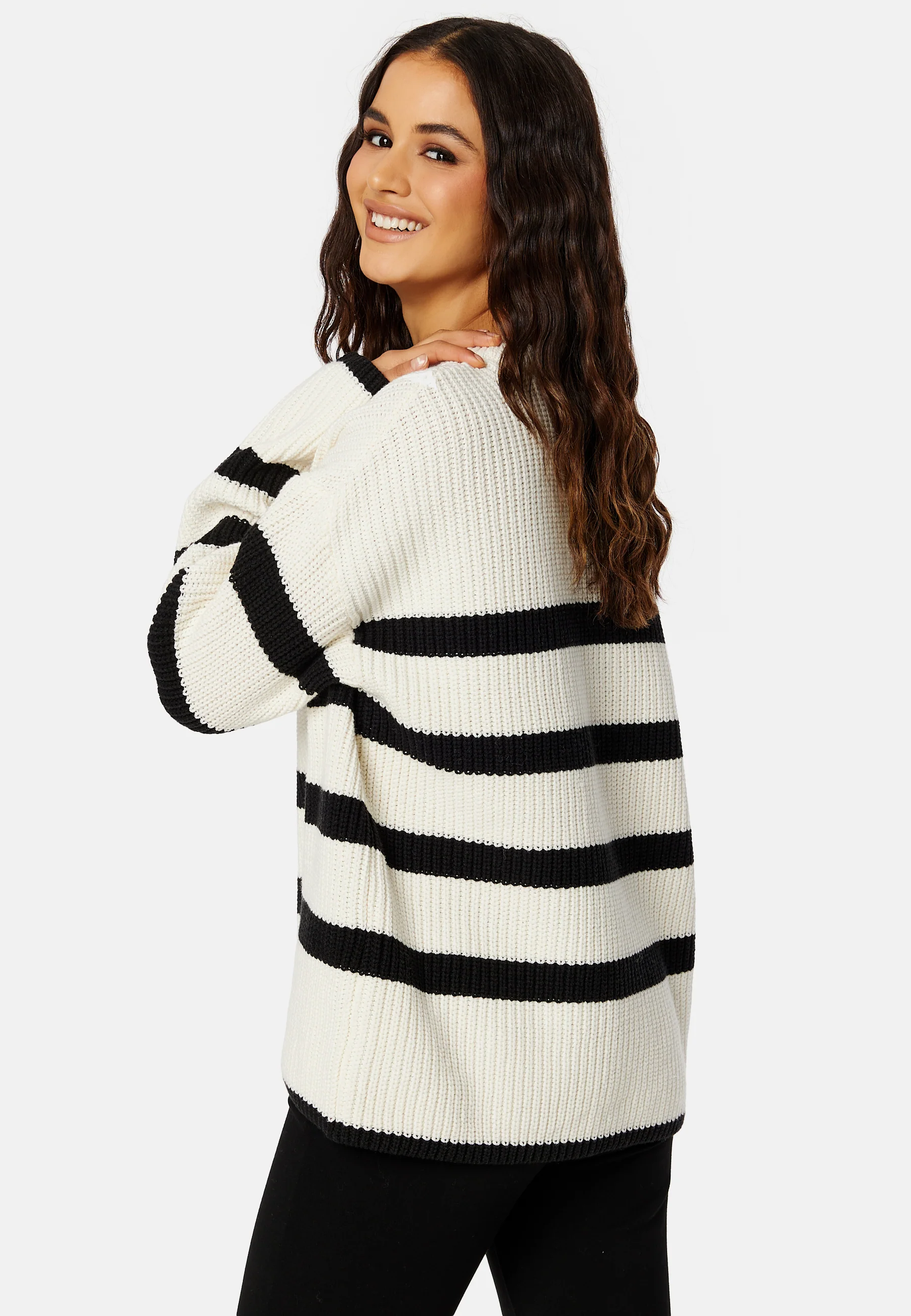 Bloomie LS Knit O-Neck - Image 3