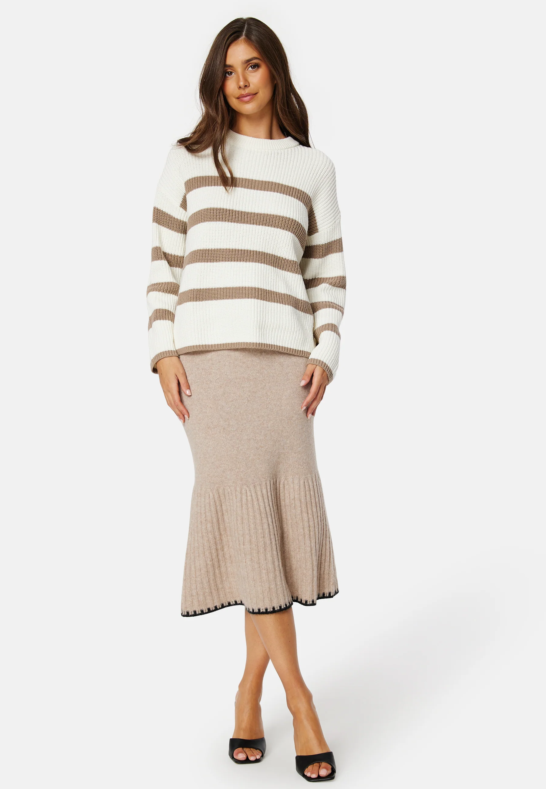 Bloomie LS Knit O-Neck - Image 3
