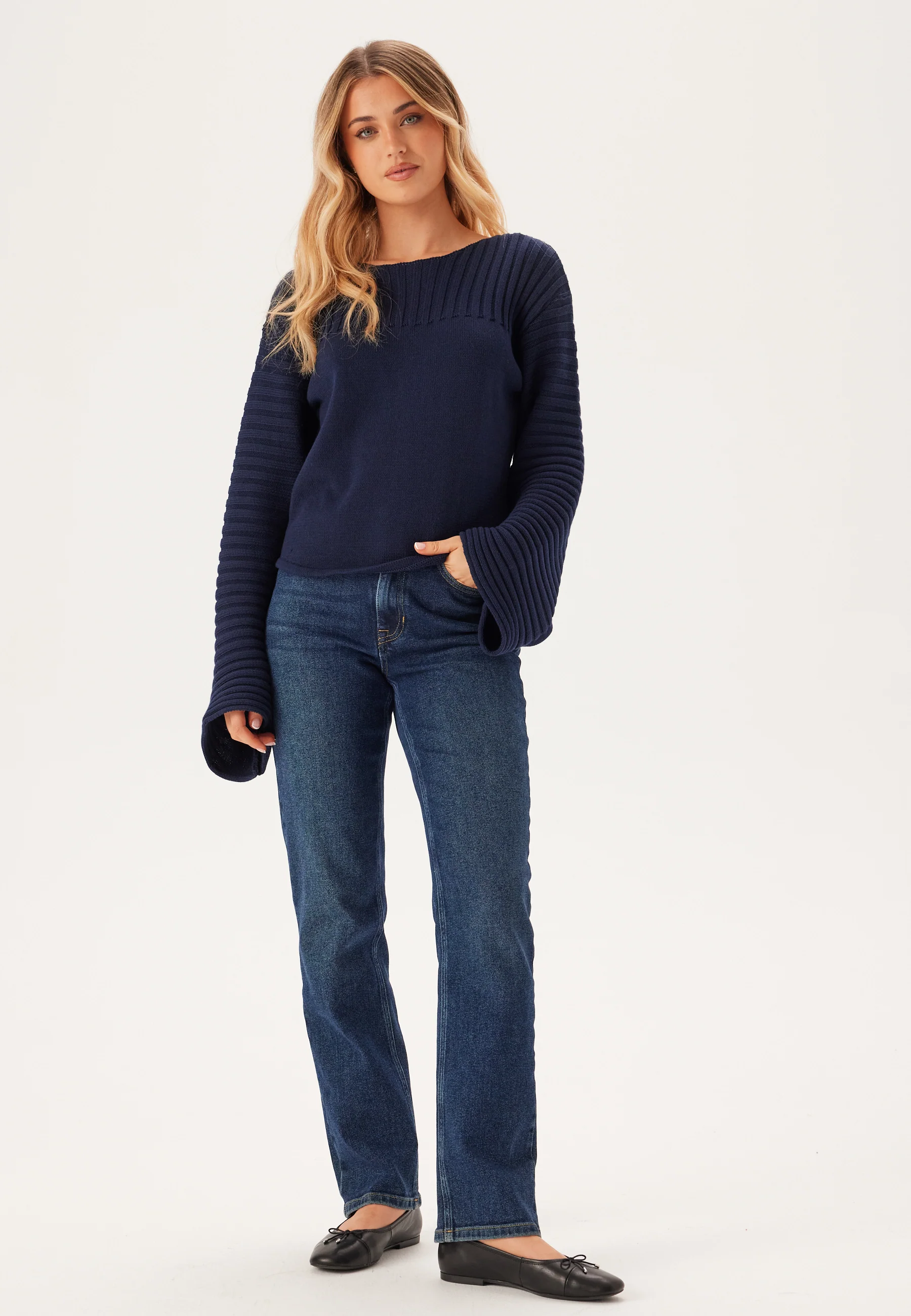 Boatneck Knitted Sweater - Image 5