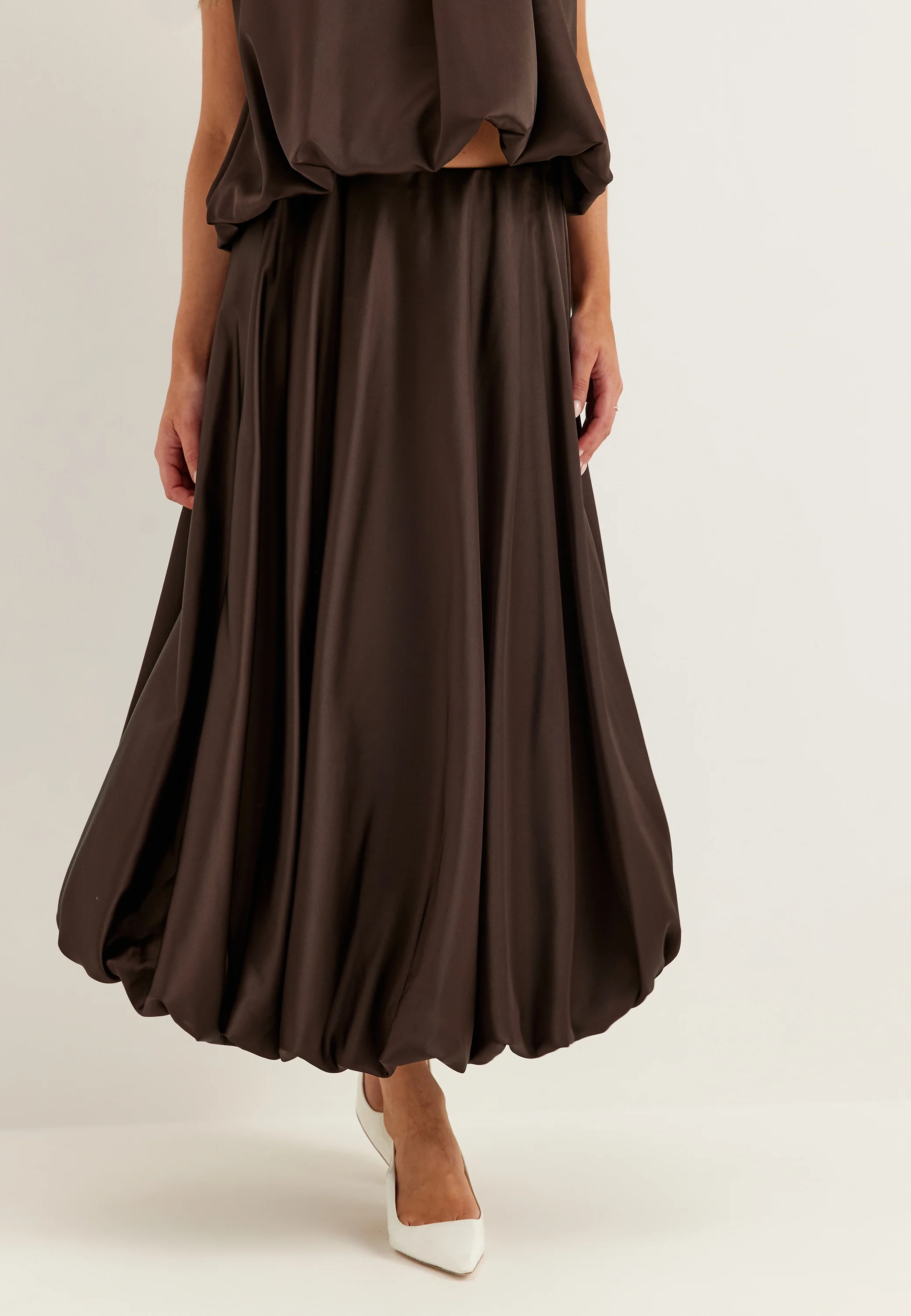 Bubble-Hem Satin Ankle Skirt - Image 3