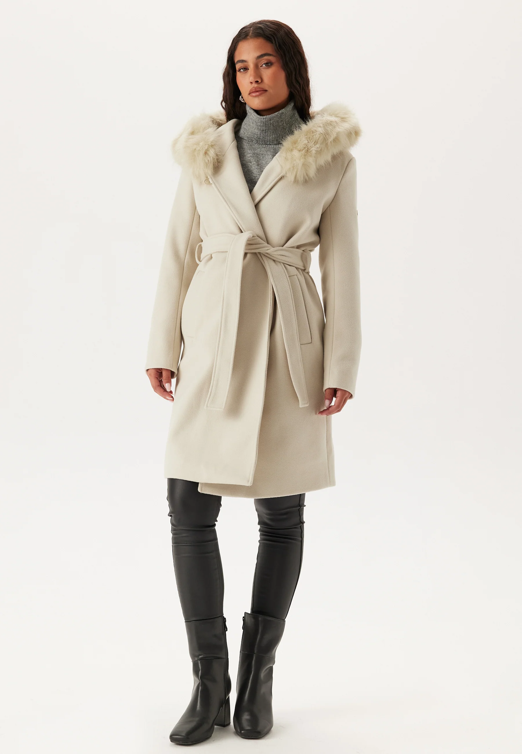 Camilla - Image 3