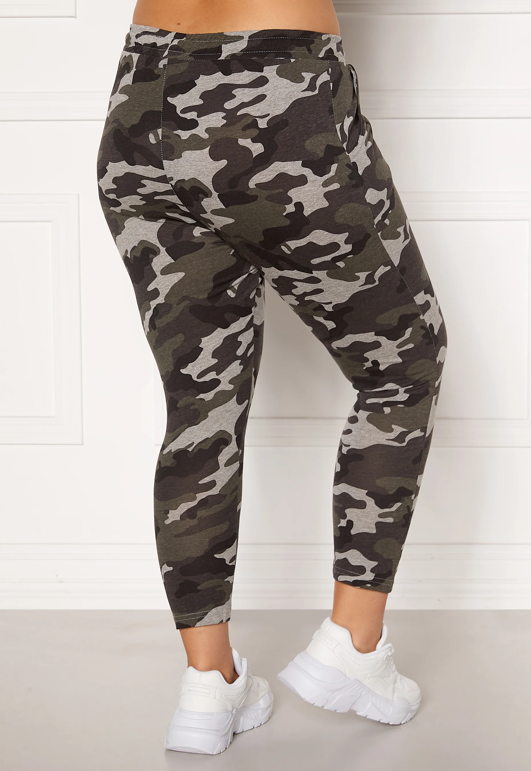 Carolyn tricot pants - Image 8