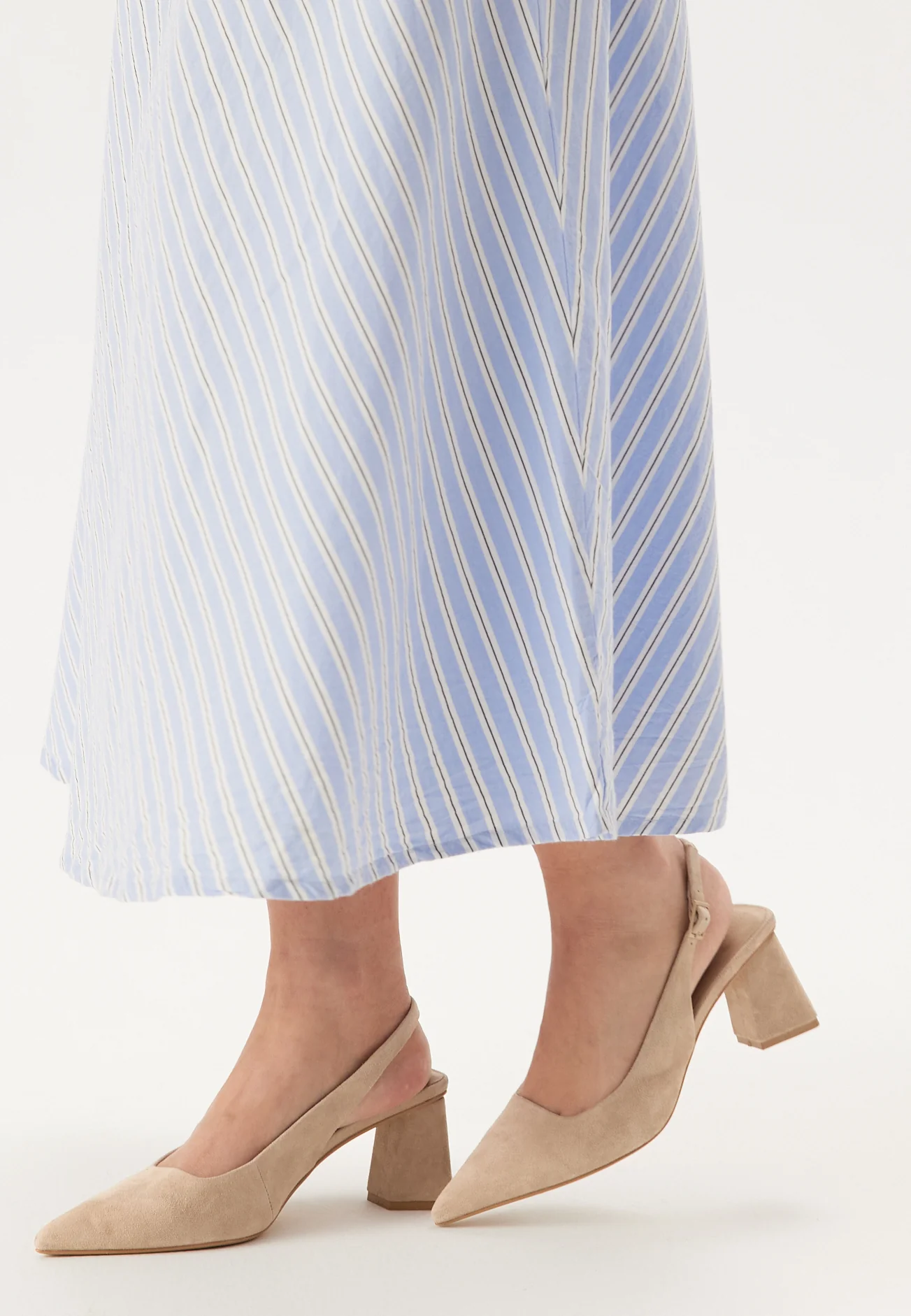 CC Heeled Suede Sling Back - Image 2