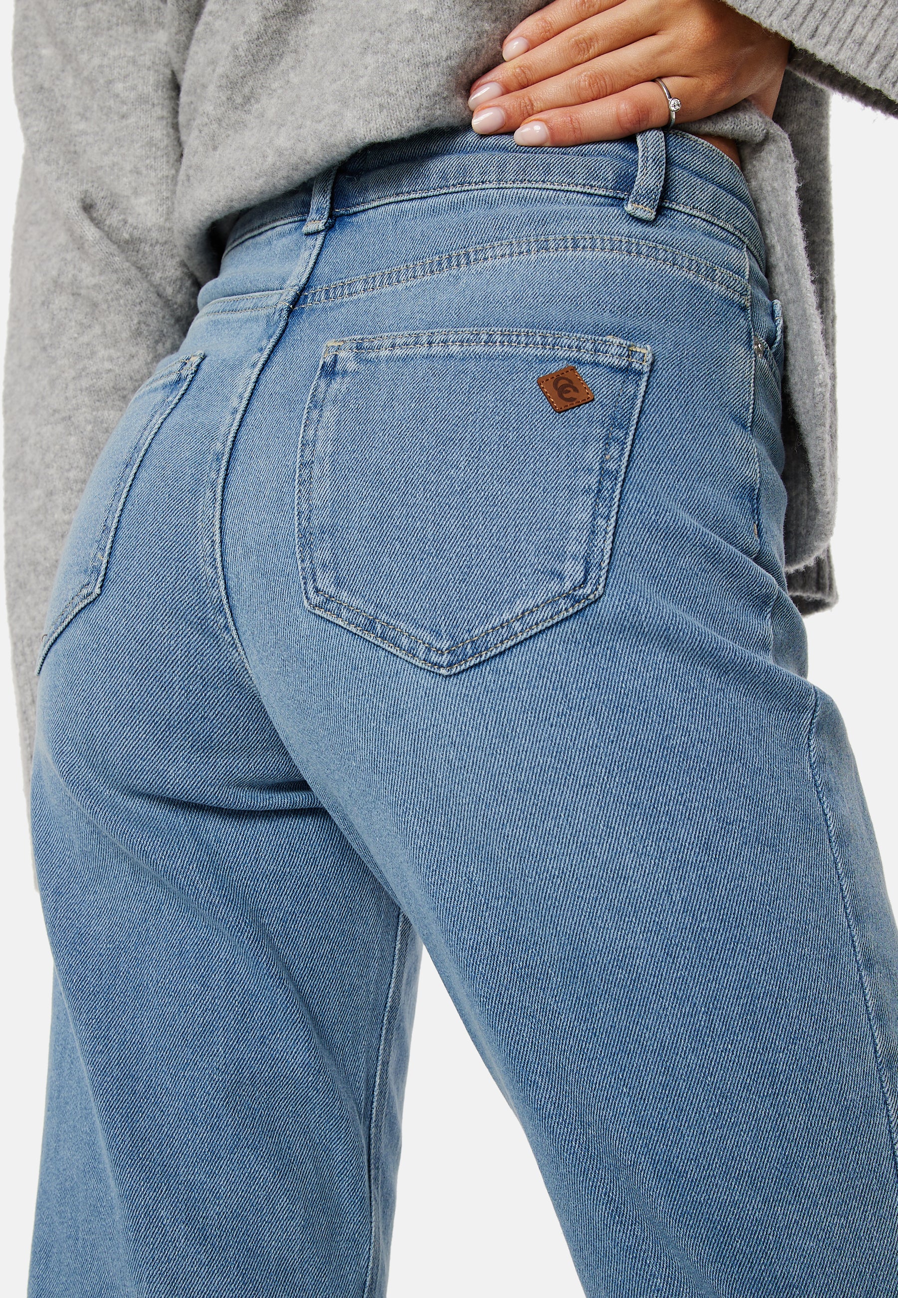 CC Straight Jeans - Image 4