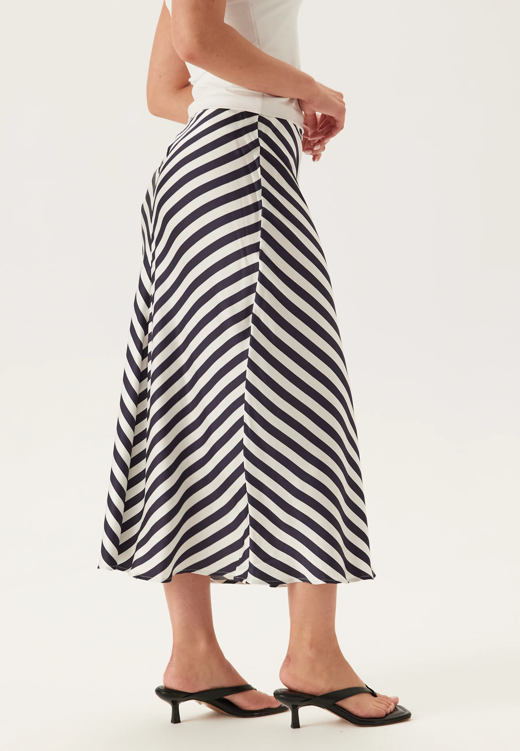 Chevron Striped Skirt - Image 2