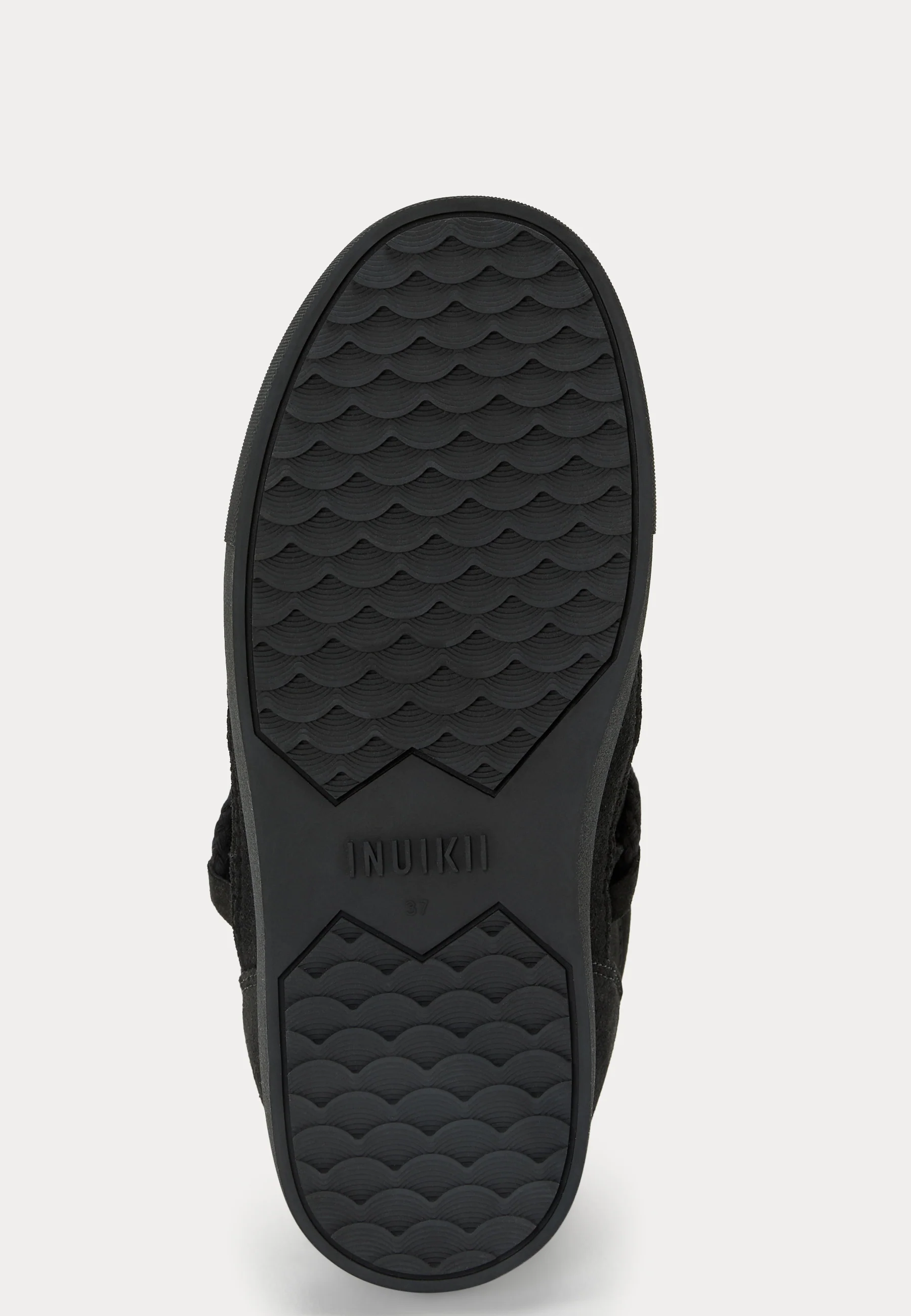 Classic Low Sneaker - Image 5