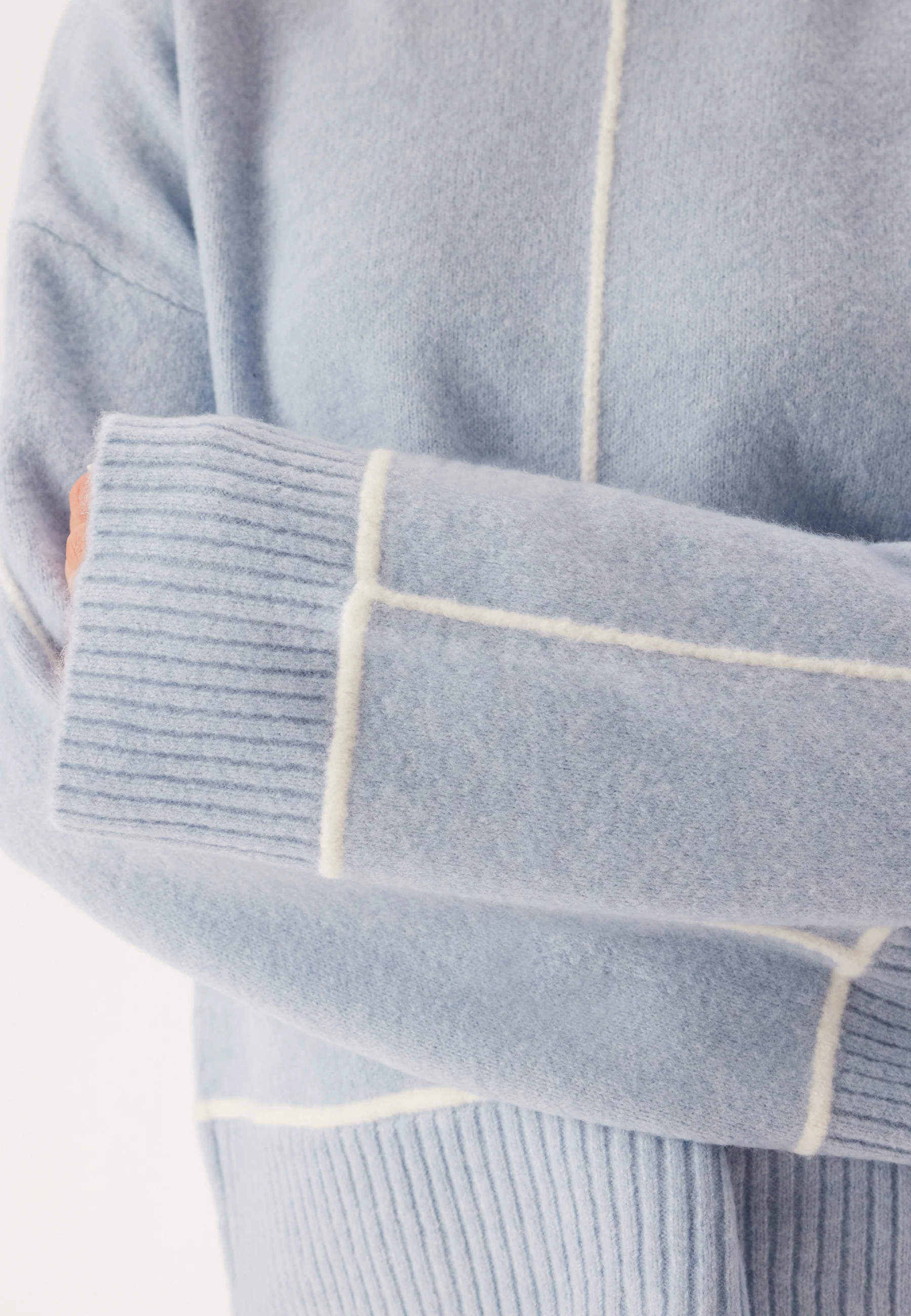 Contrast Stitch Knitted Sweater - Image 6