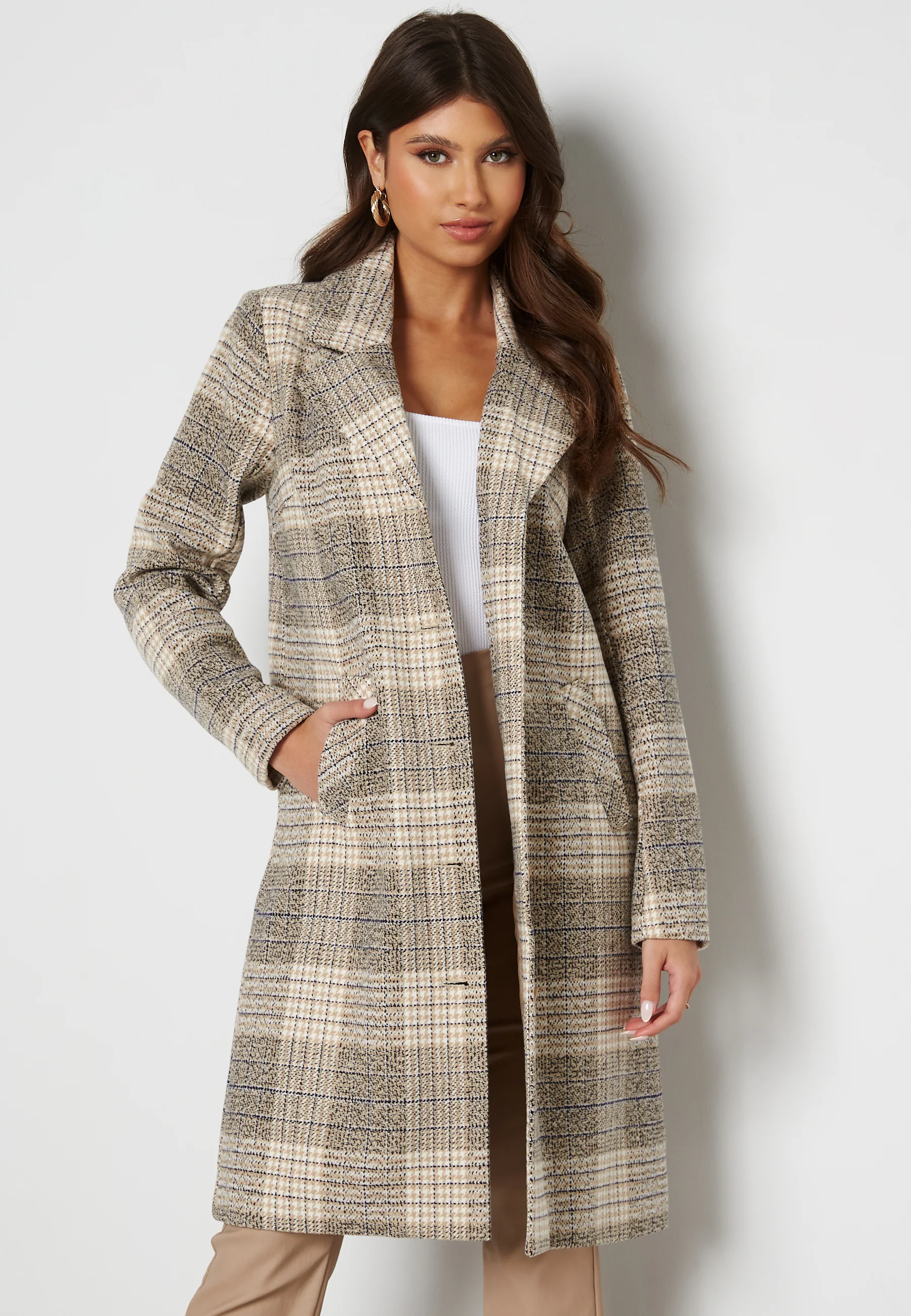 Corinne checked coat