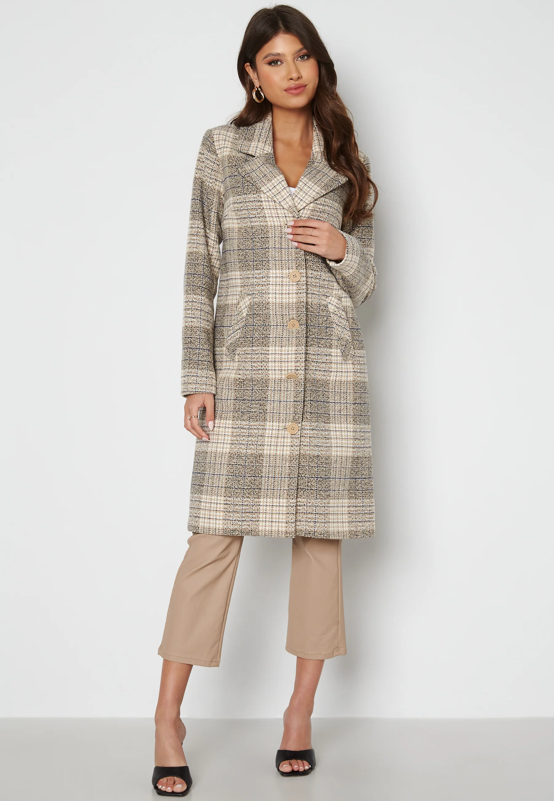 Corinne checked coat - Image 5
