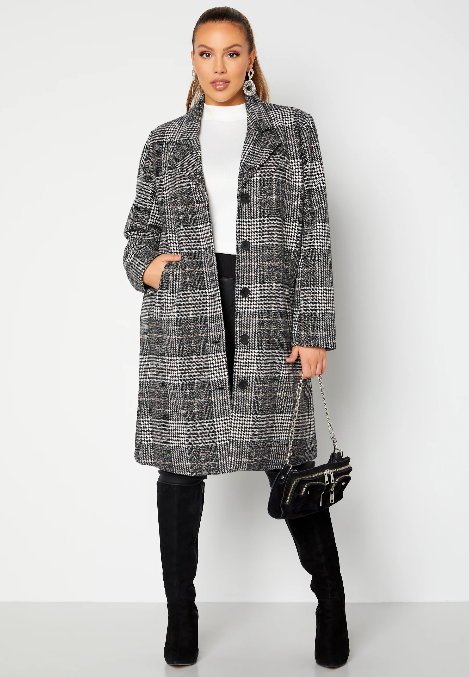 Corinne checked coat - Image 8