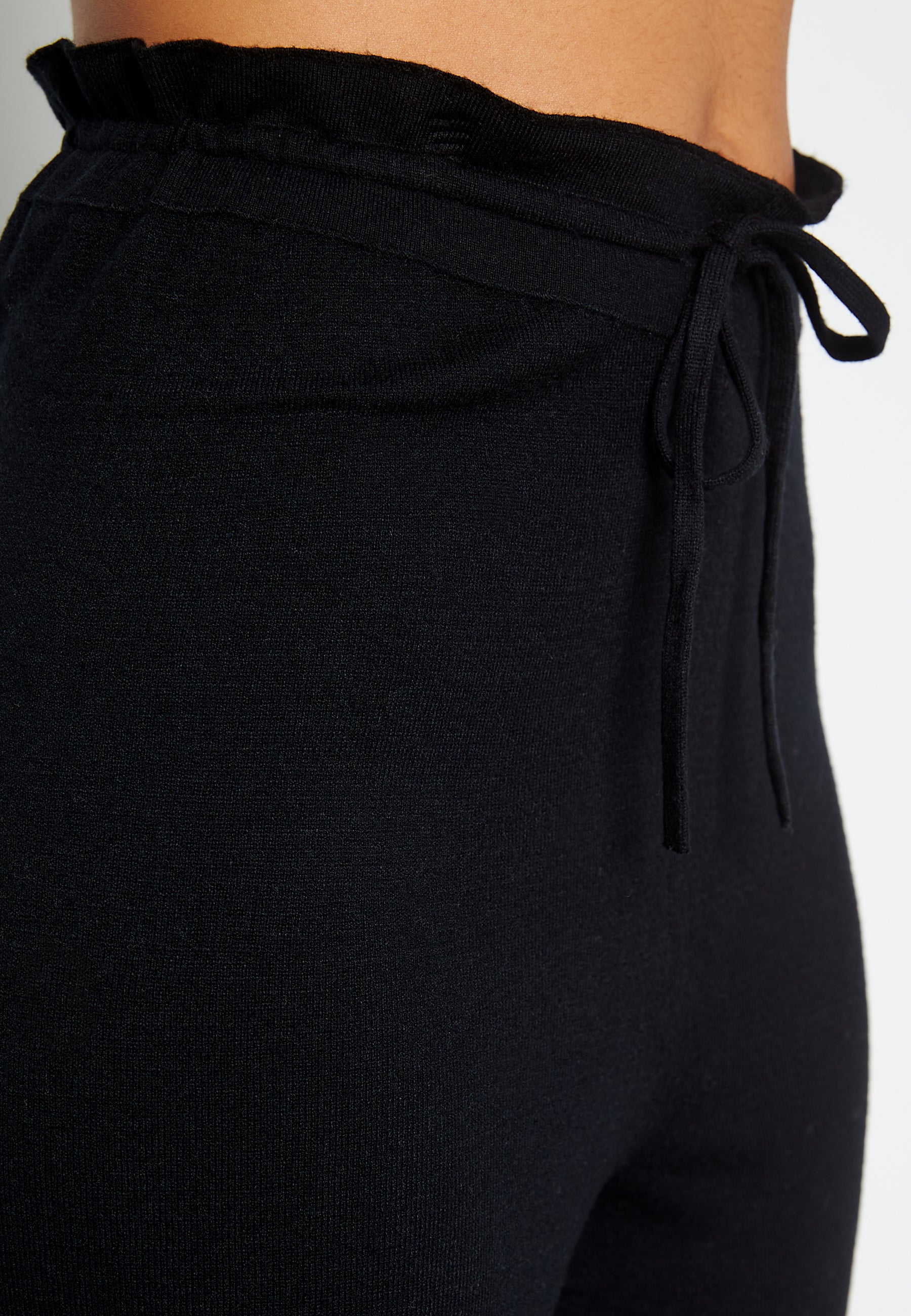 Cozy Slim Pants Knit - Image 4