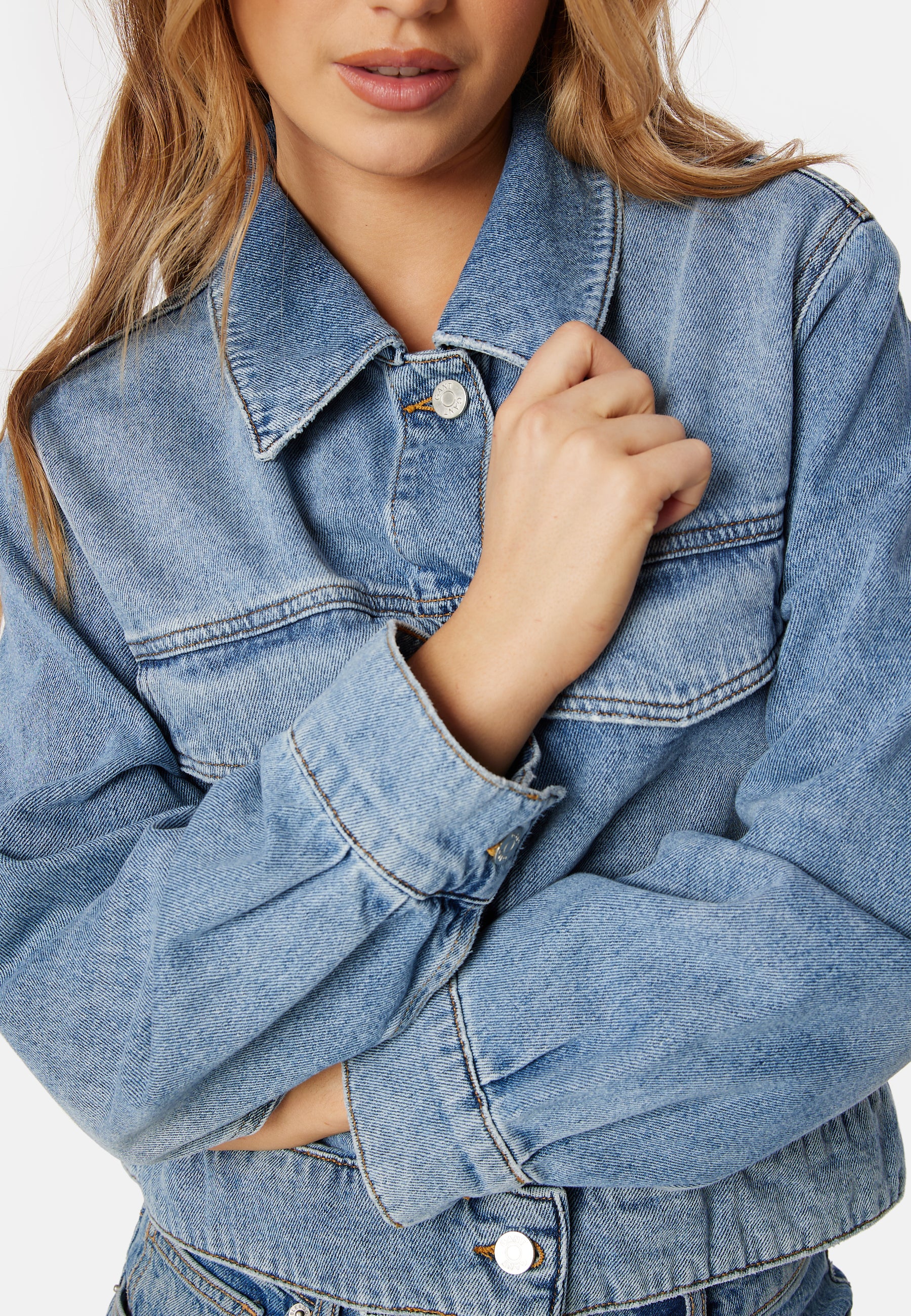 Cropped Denim Jacket - Image 6