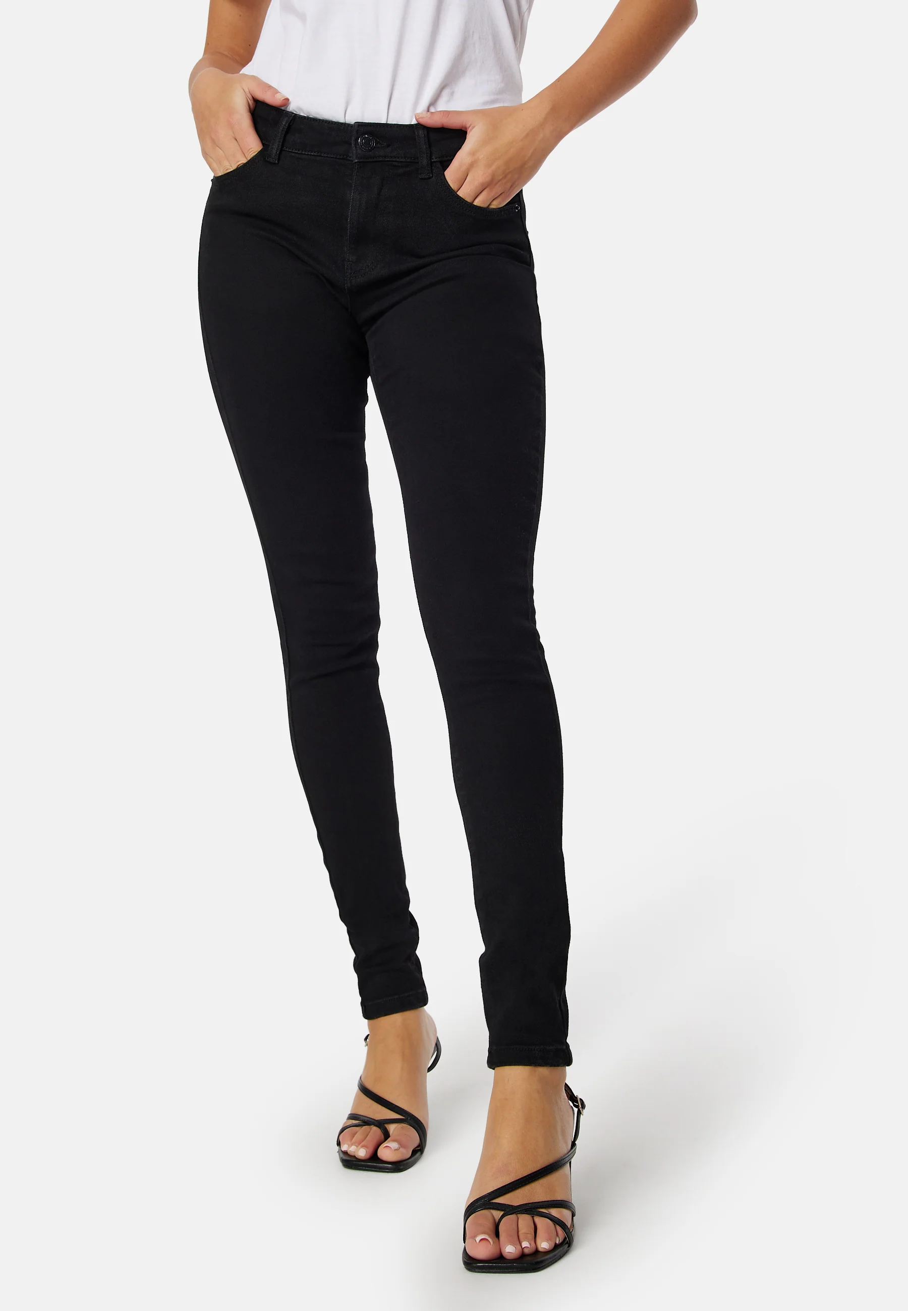 Dana MW Skinny Jeans