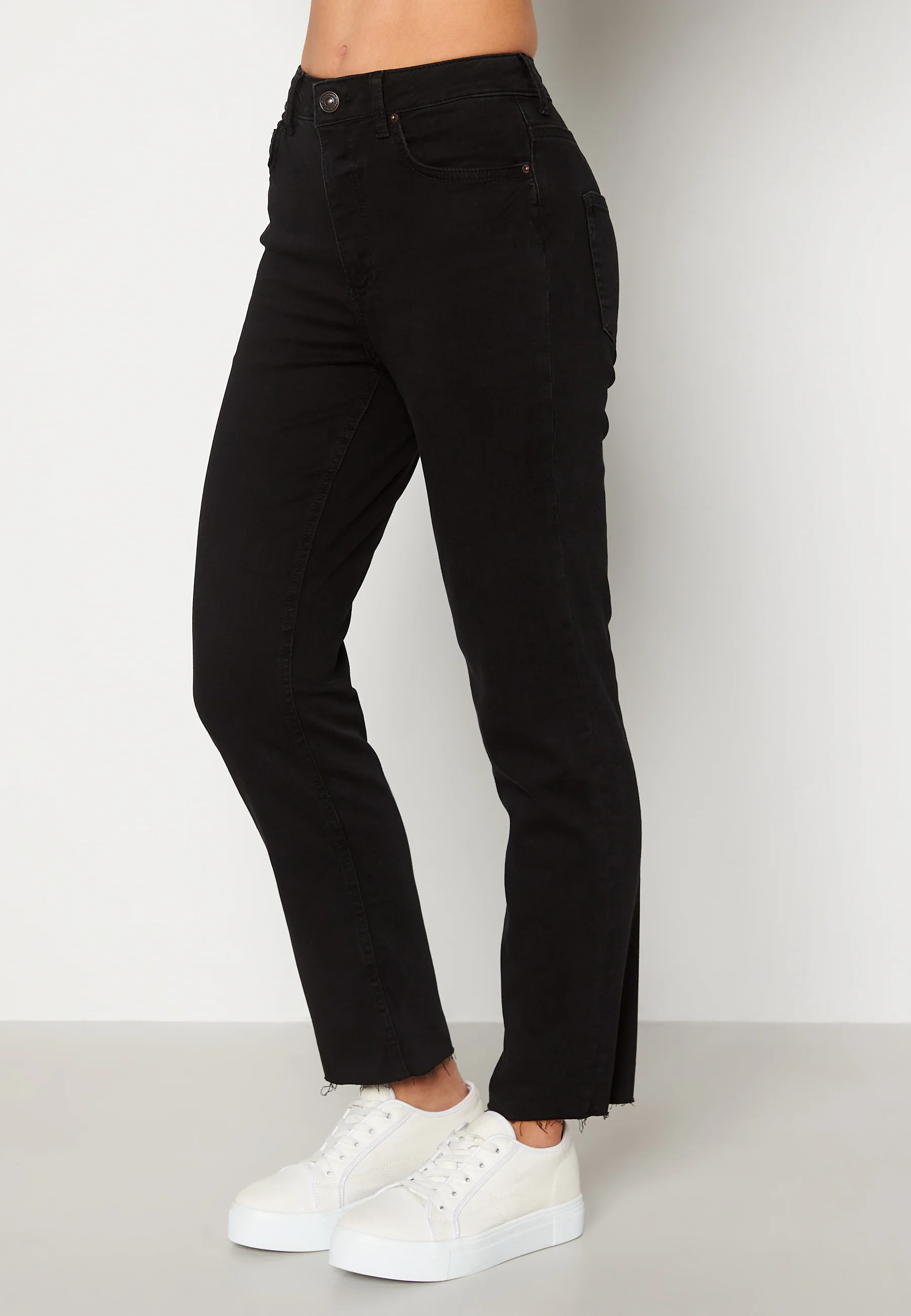 Delly Straight HW Jeans - Image 3