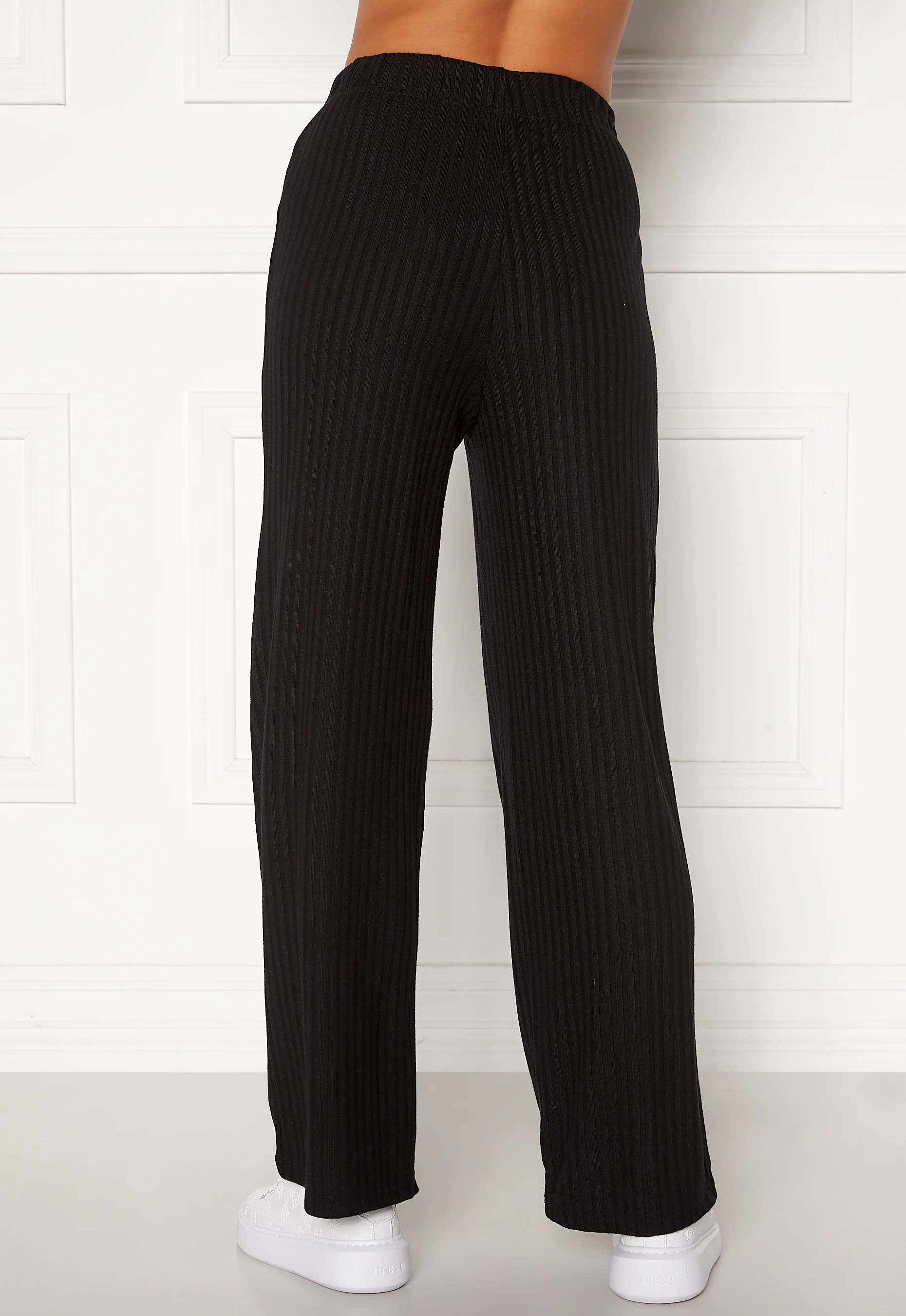 Dina Pant - Image 3