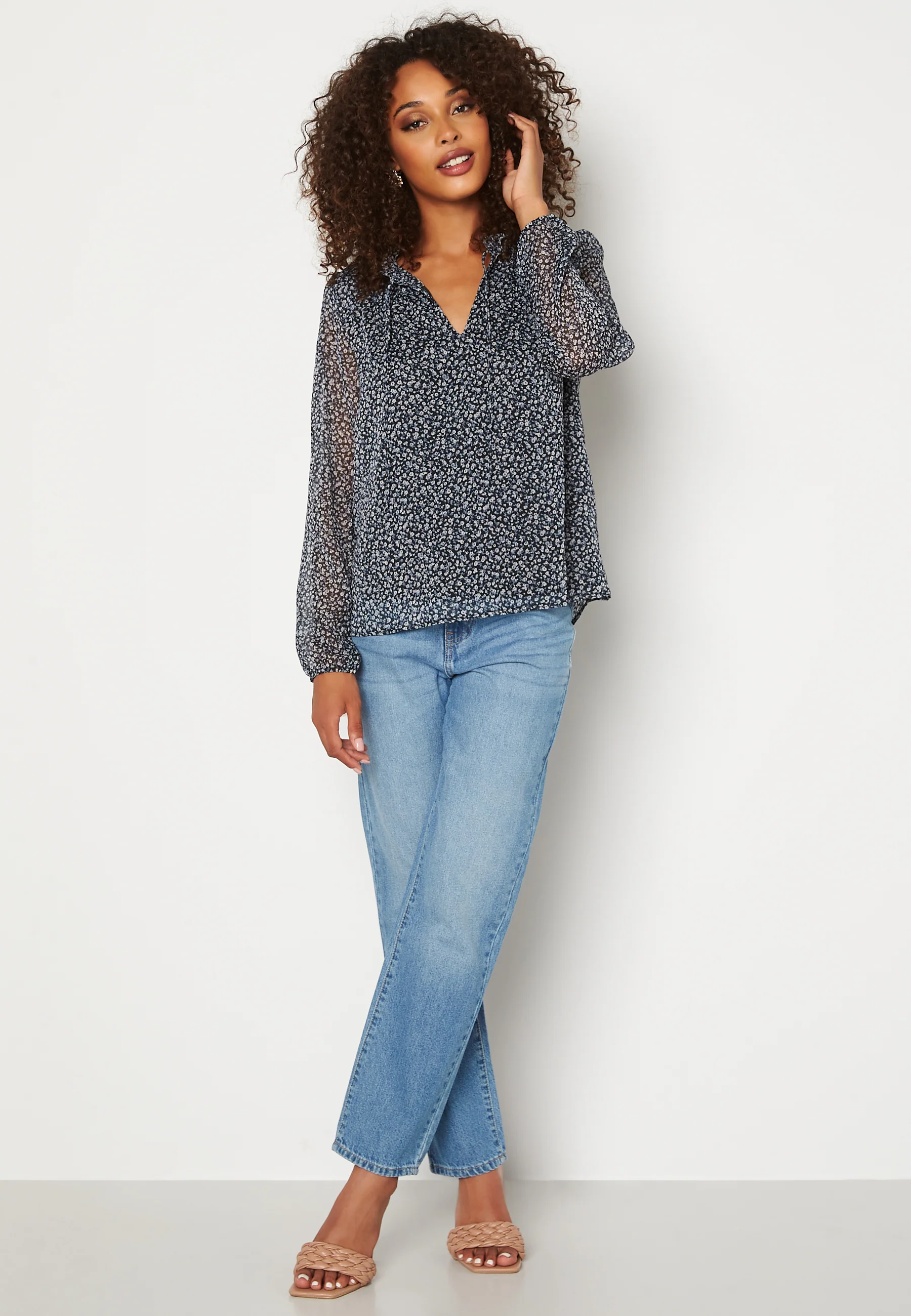 Ditsy L/S Blouse - Image 2