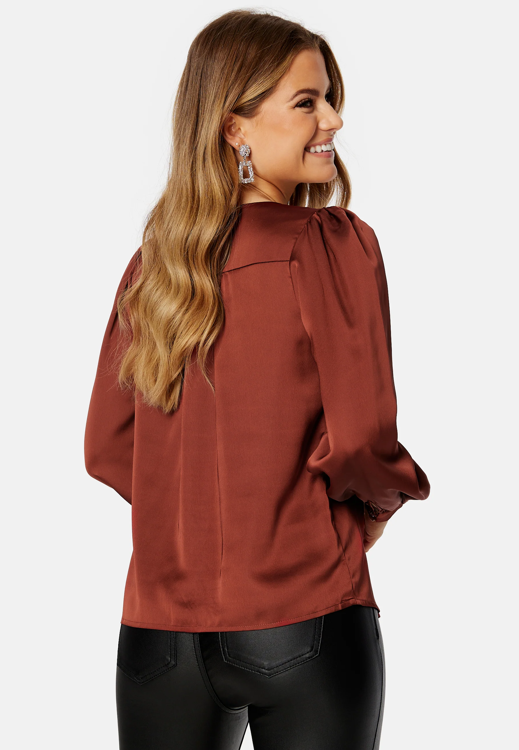 Ellette V-Neck L/S Shirt/SU - Image 3