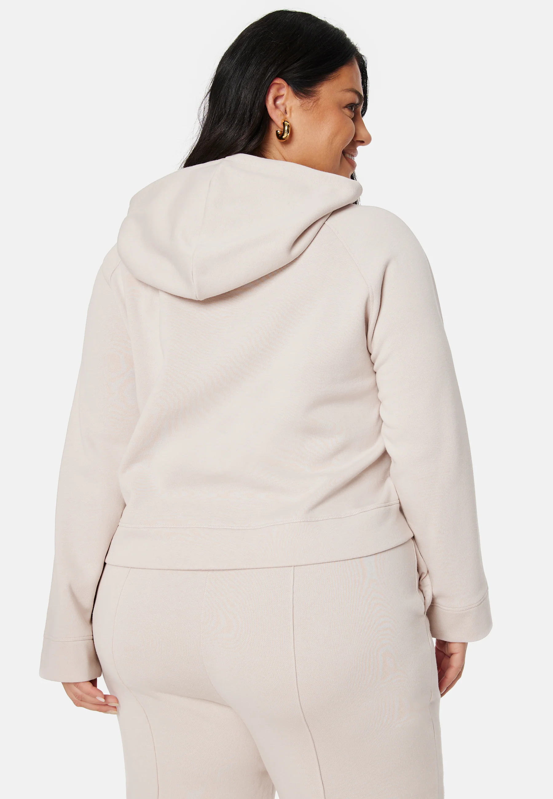 Embla Soft Sweater - Image 9