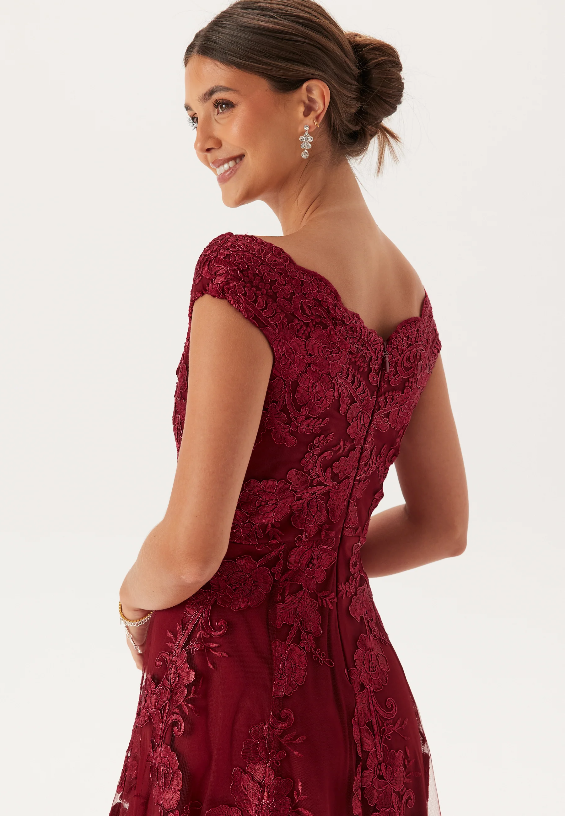 Embroidered Lace Dress - Image 3