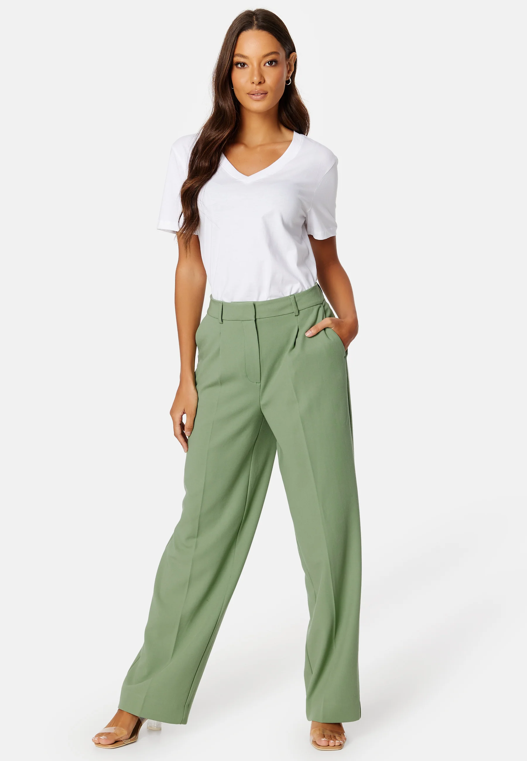 Essential SS V-Neck Tee - Image 2