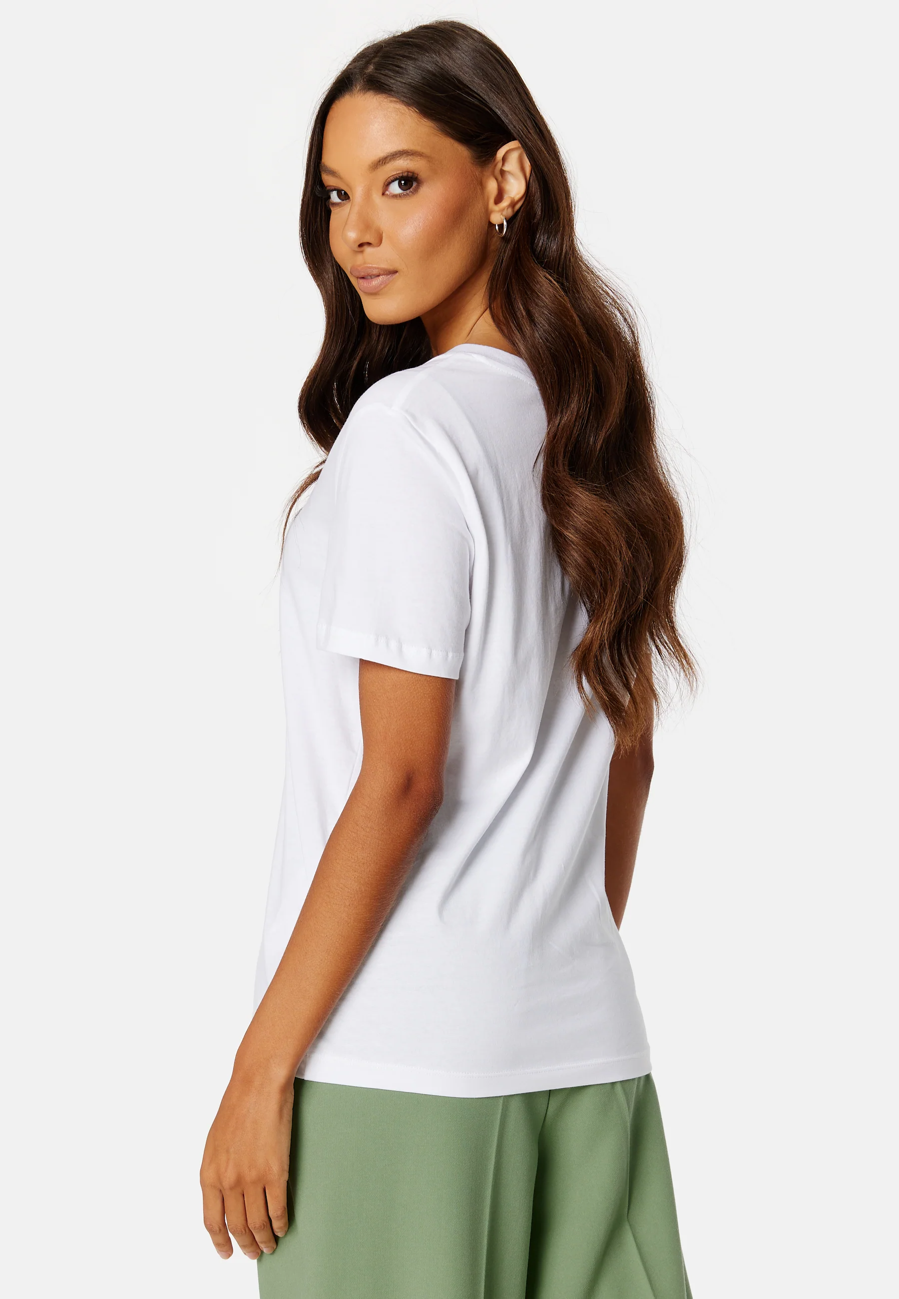 Essential SS V-Neck Tee - Image 3