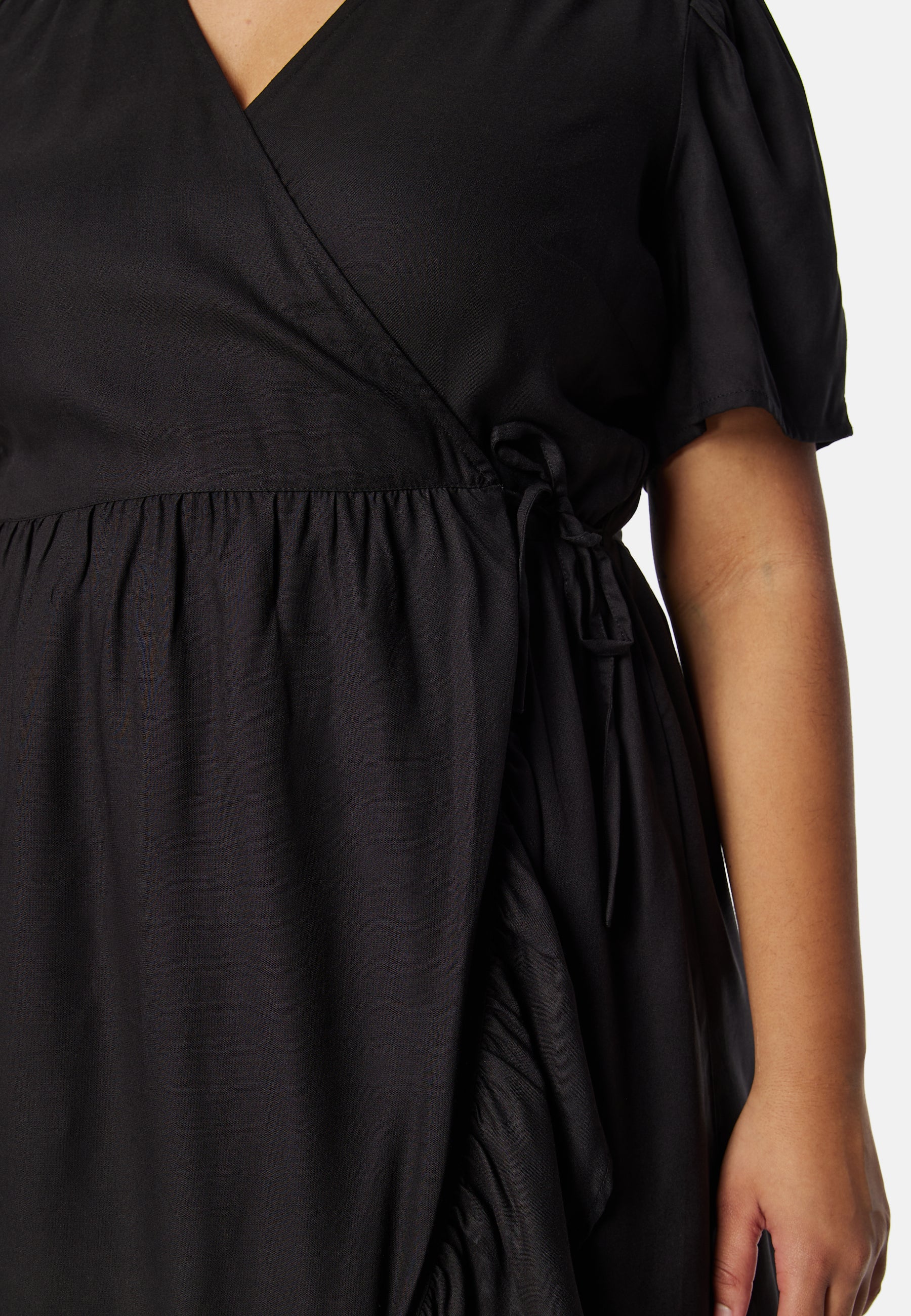 Evie Puff Sleeve Midi Wrap Dress - Image 8