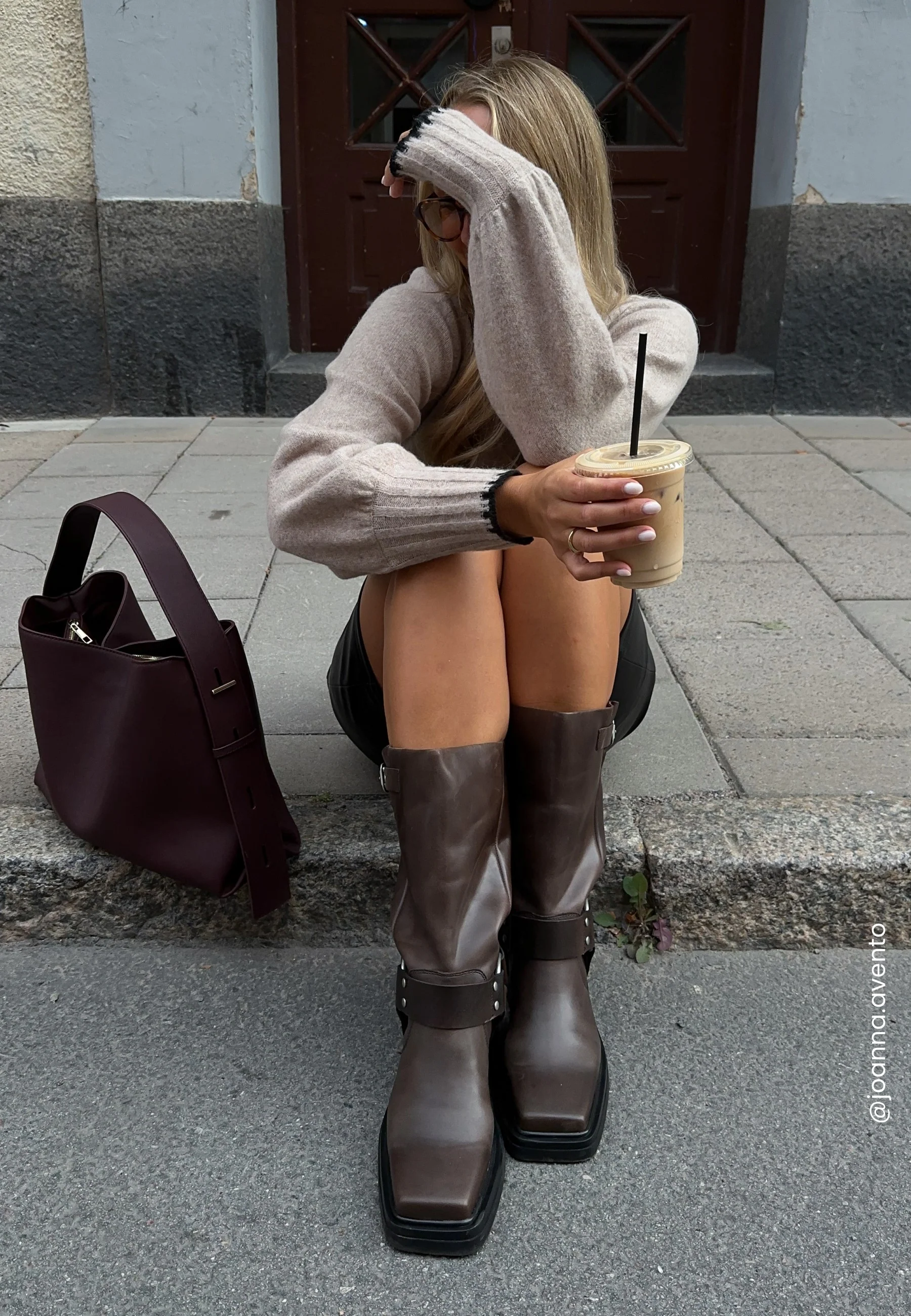 Eyra Leather Boots - Image 8