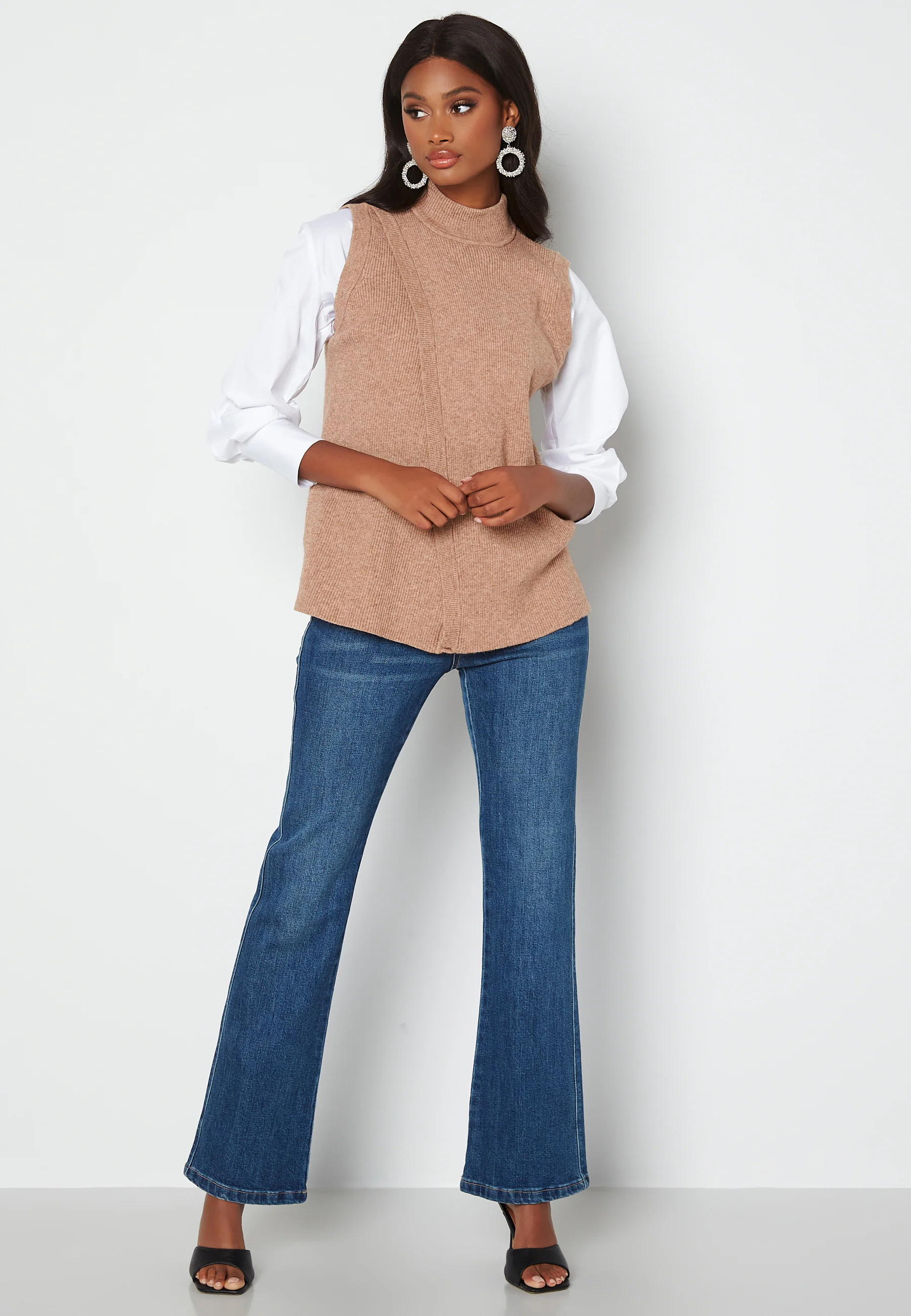 Fae Thess S/L Vest - Image 2