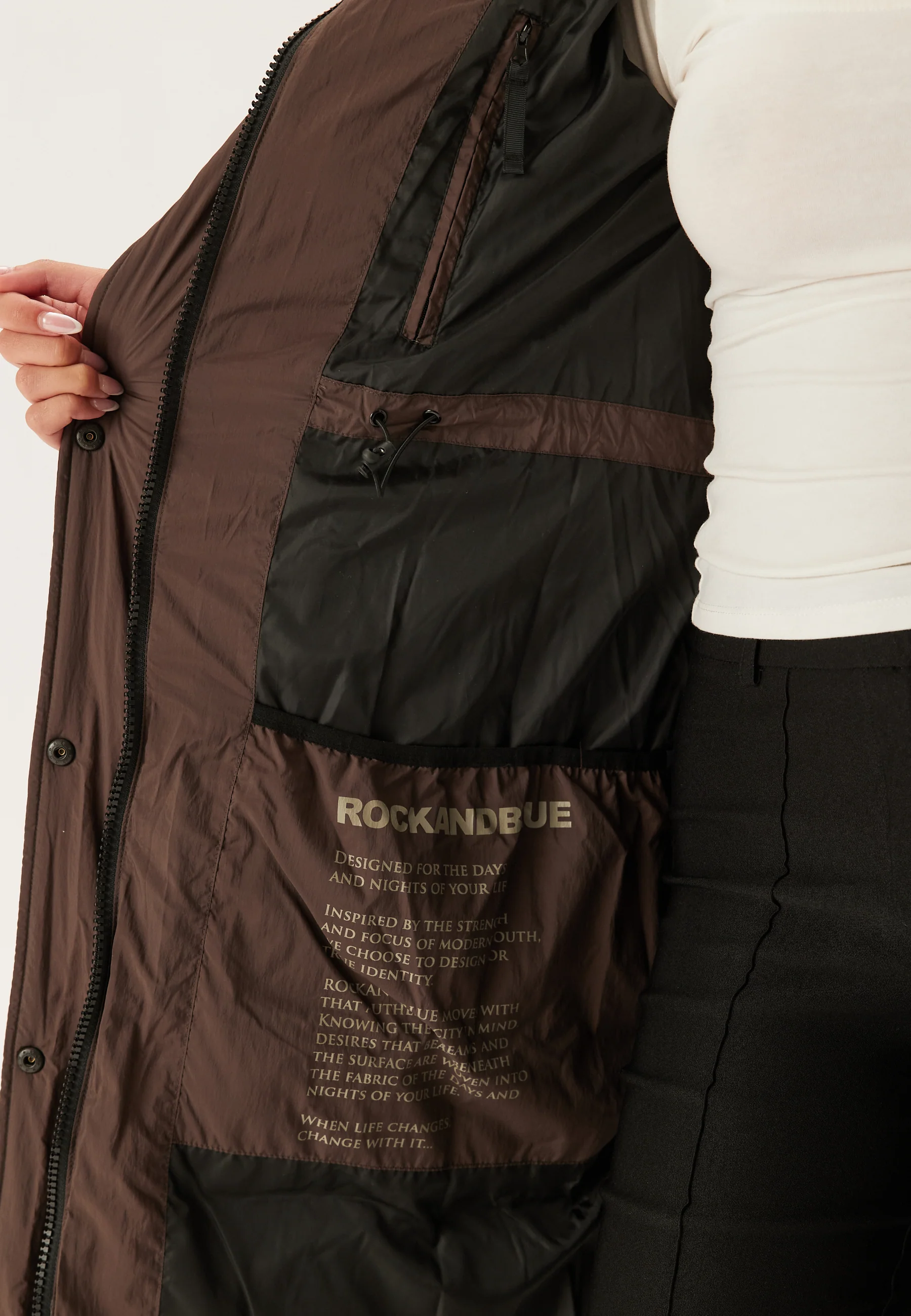Falcon Jacket - Image 4