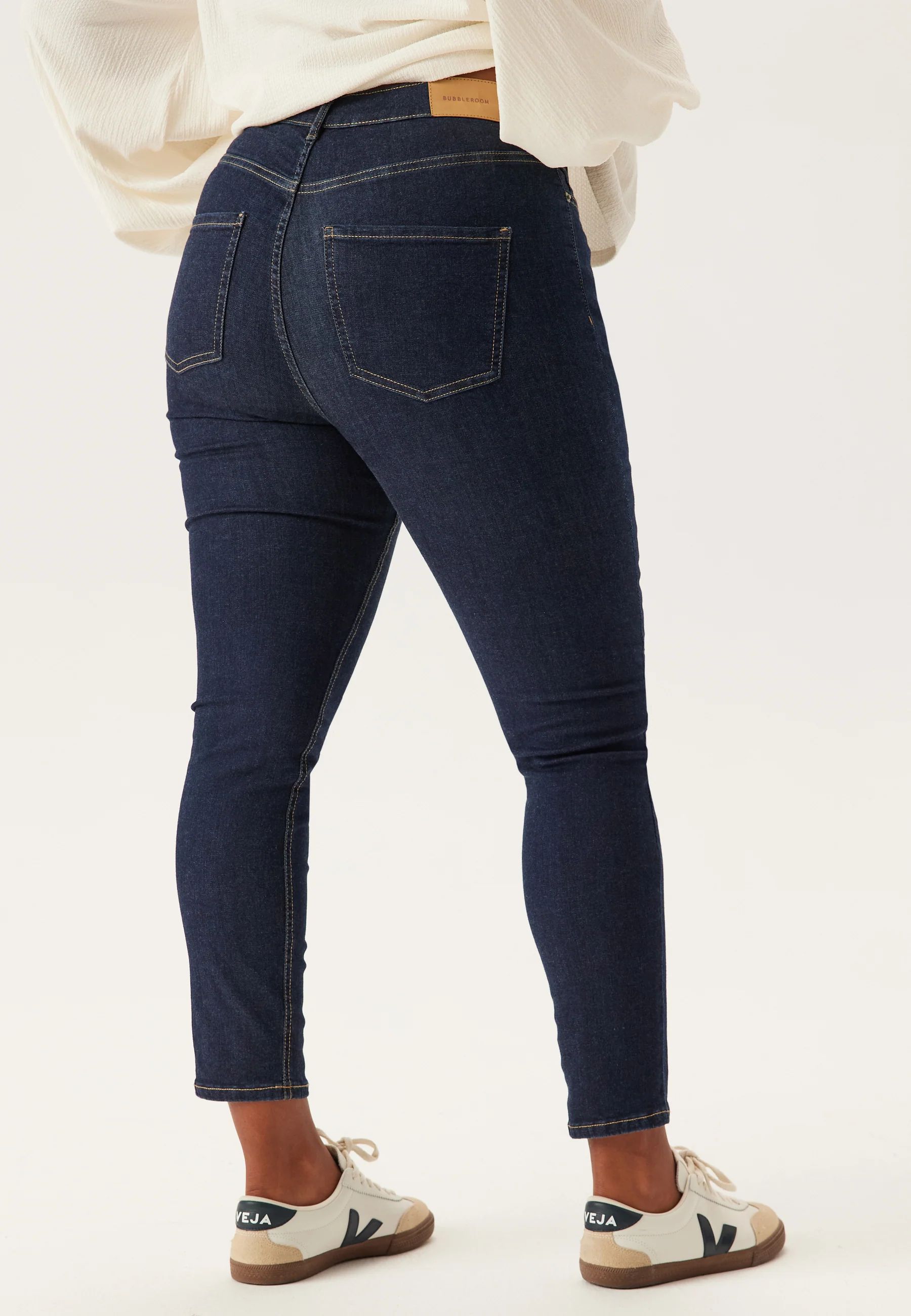High Ankle Superstretch Jeans - Image 8