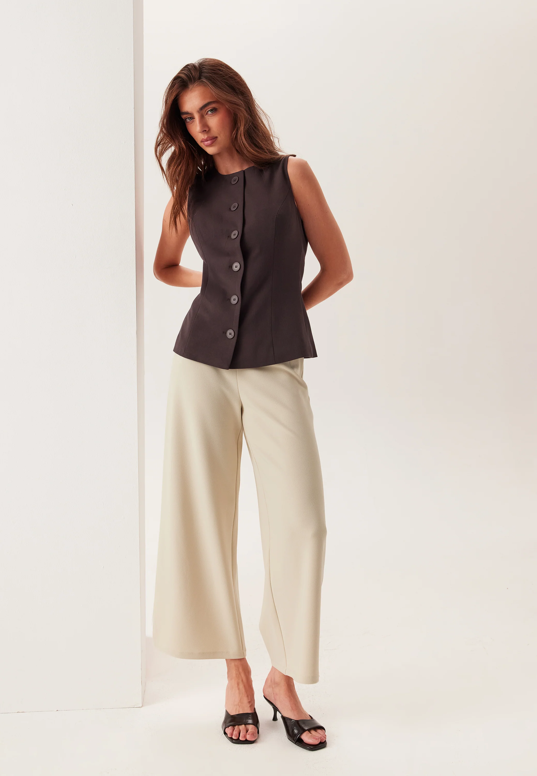 High Wide Cropped Trousers - Image 3