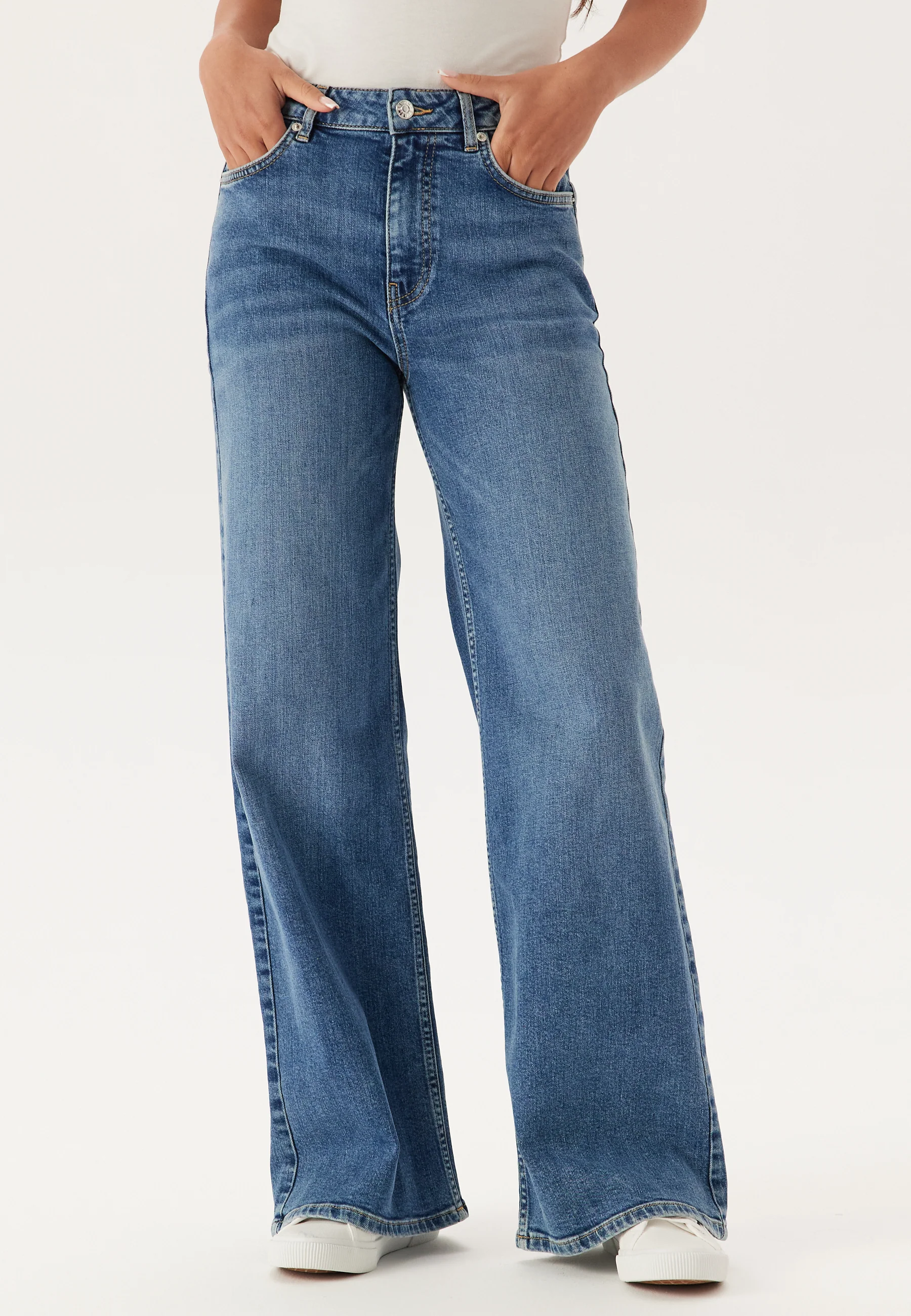 High Wide Jeans - Image 3