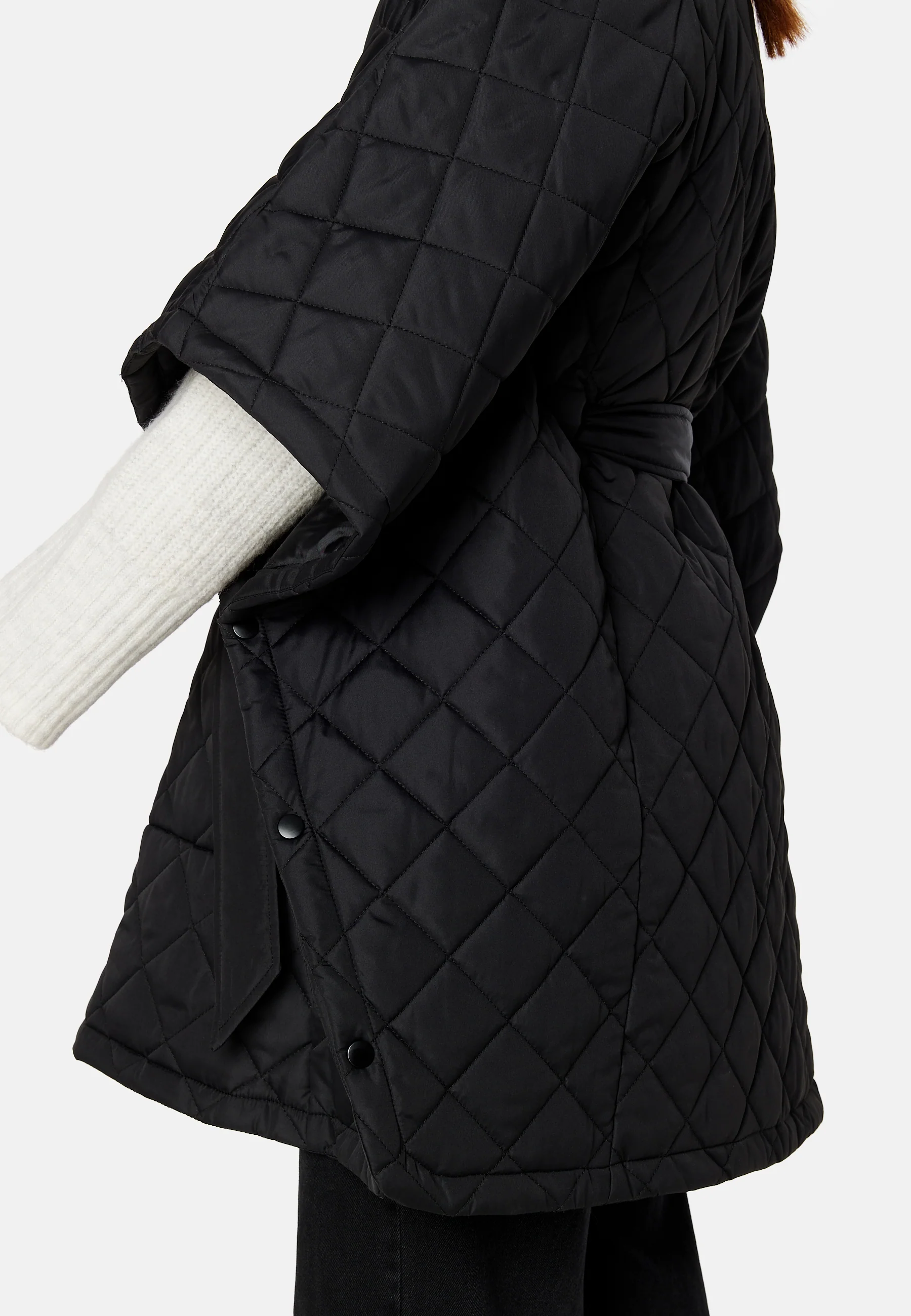 Hiri Quilted Poncho - Image 8