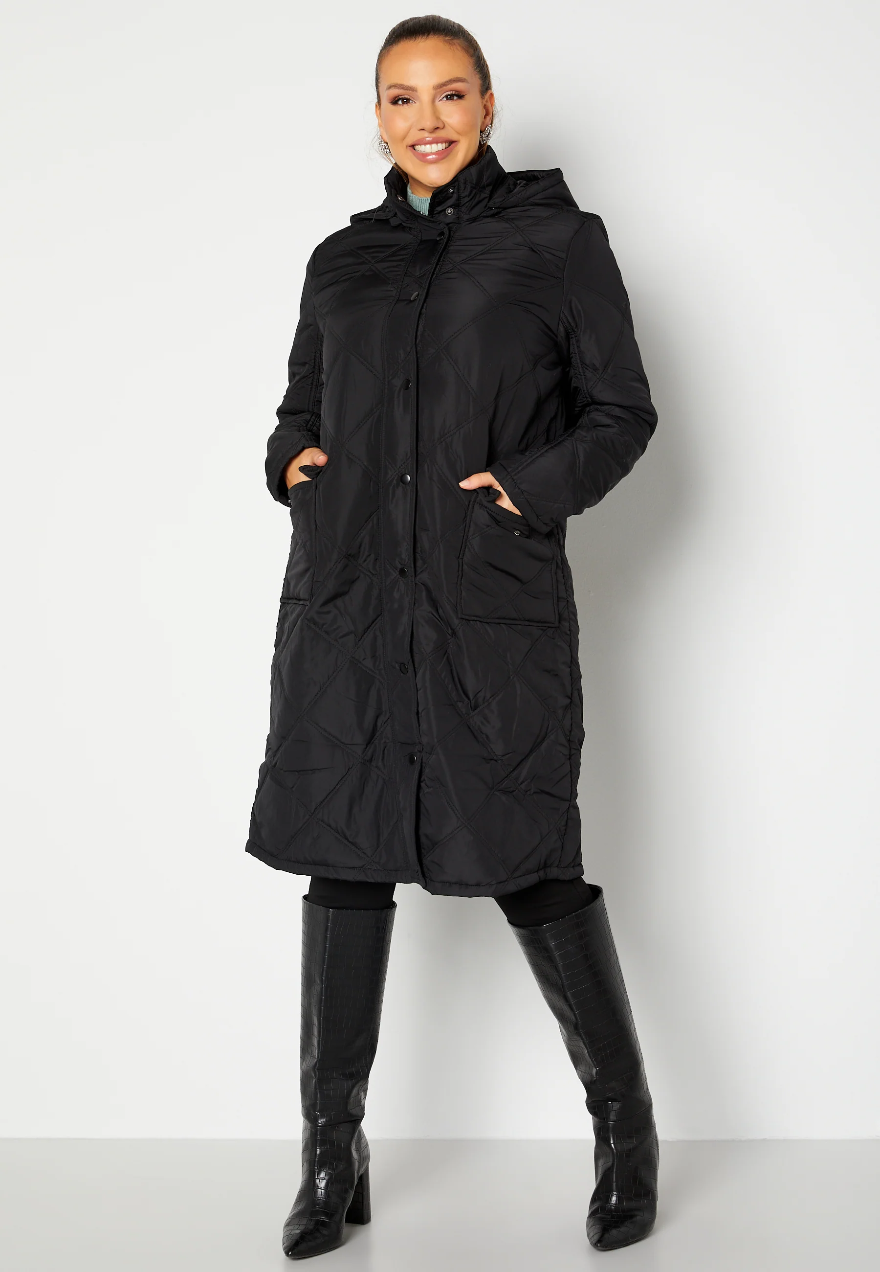 Isabelle Quilted Coat - Image 2