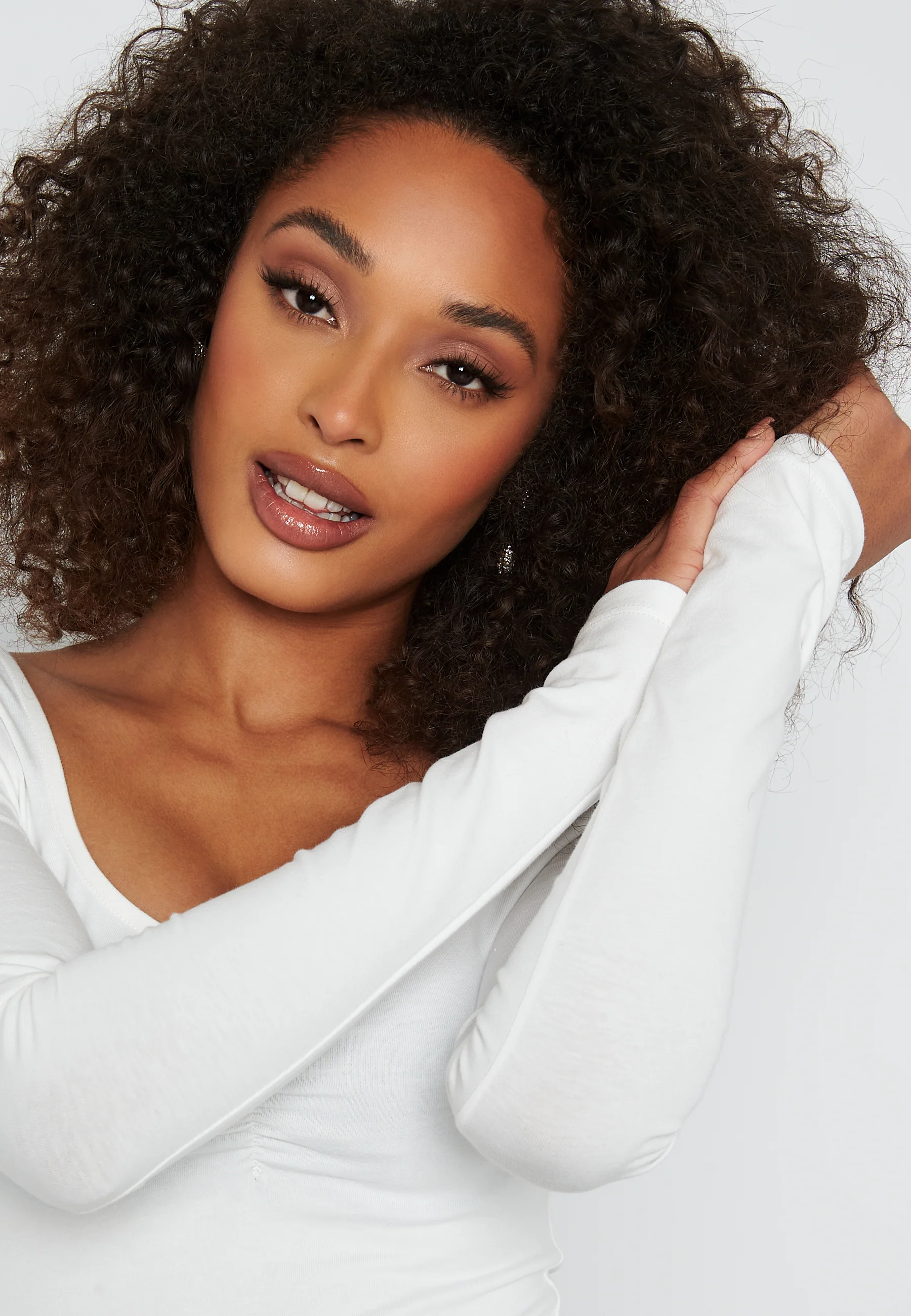 Isolde deep v-neck top - Image 4