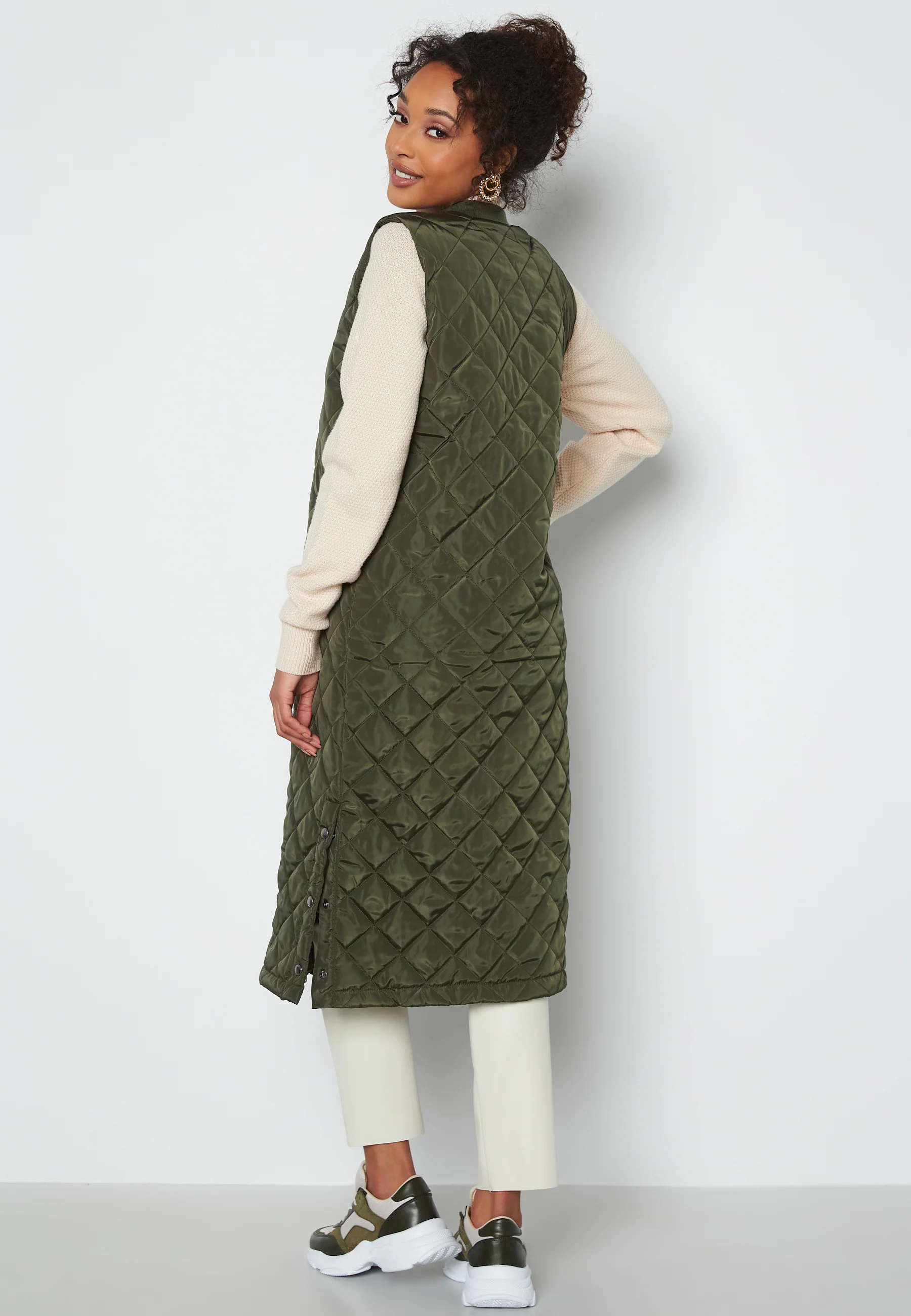 Jessica Quilted Waistcoat - Image 3