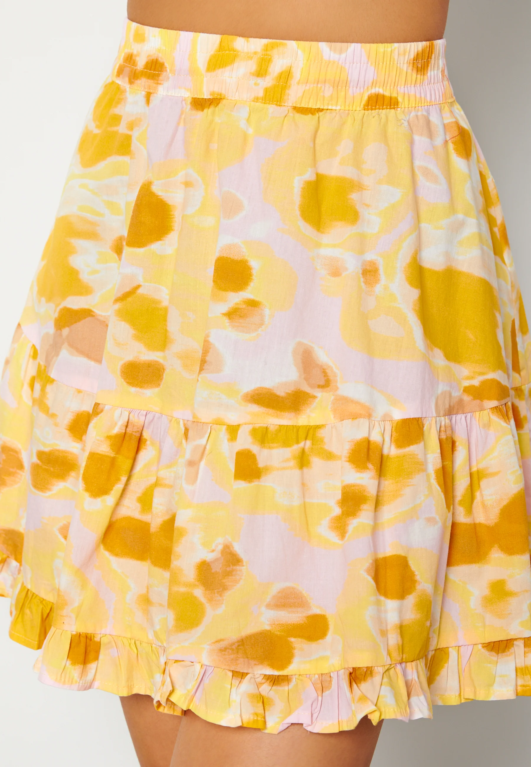 Joa HW Short Skirt - Image 4