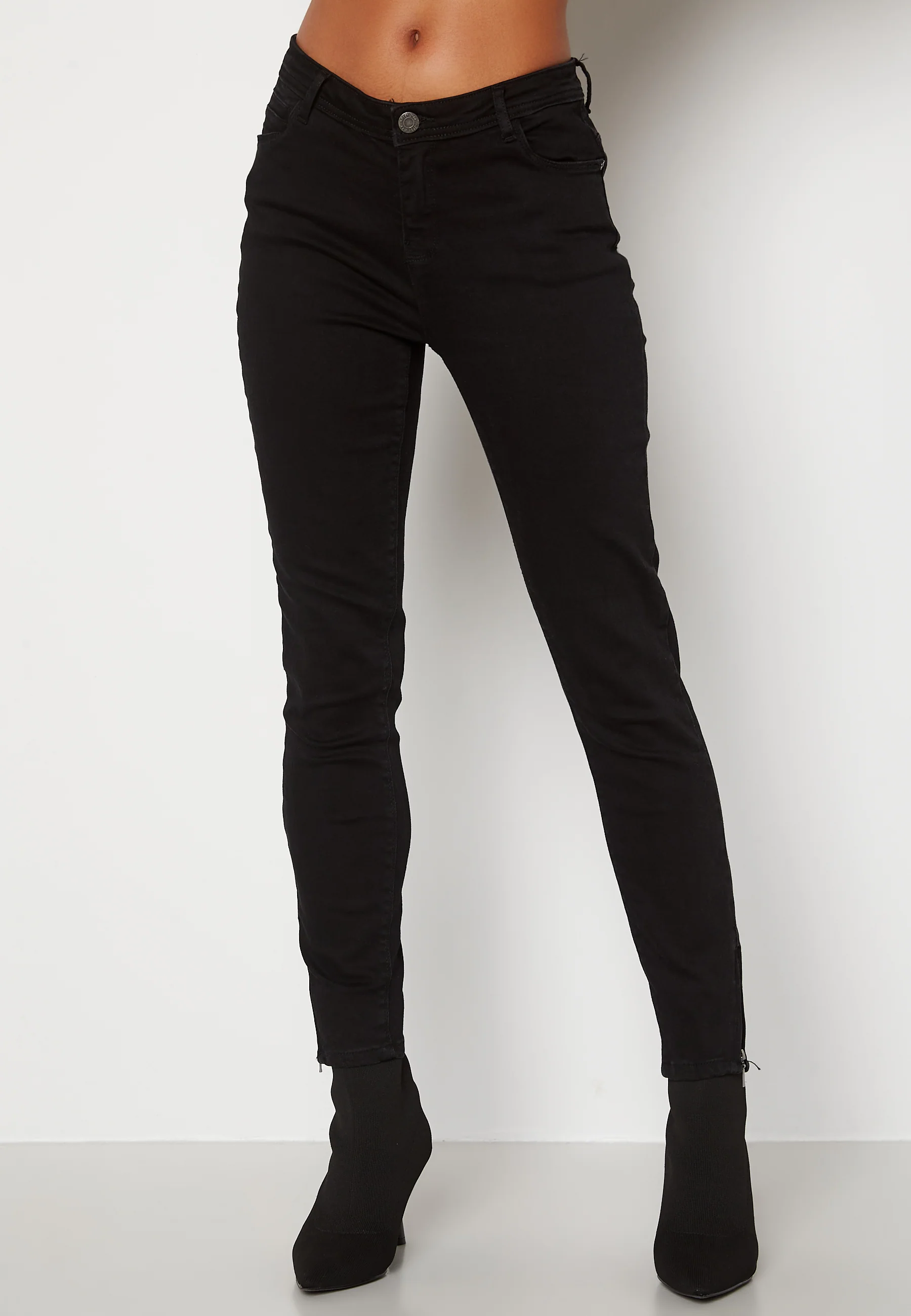 Kimmy Ankel Dart Jeans - Image 4