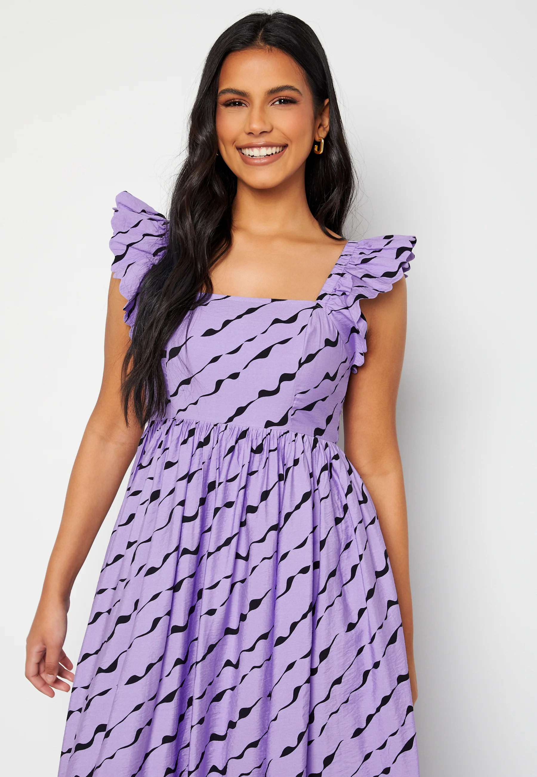 Lara Scallop Sleeve Midi Dress - Image 4
