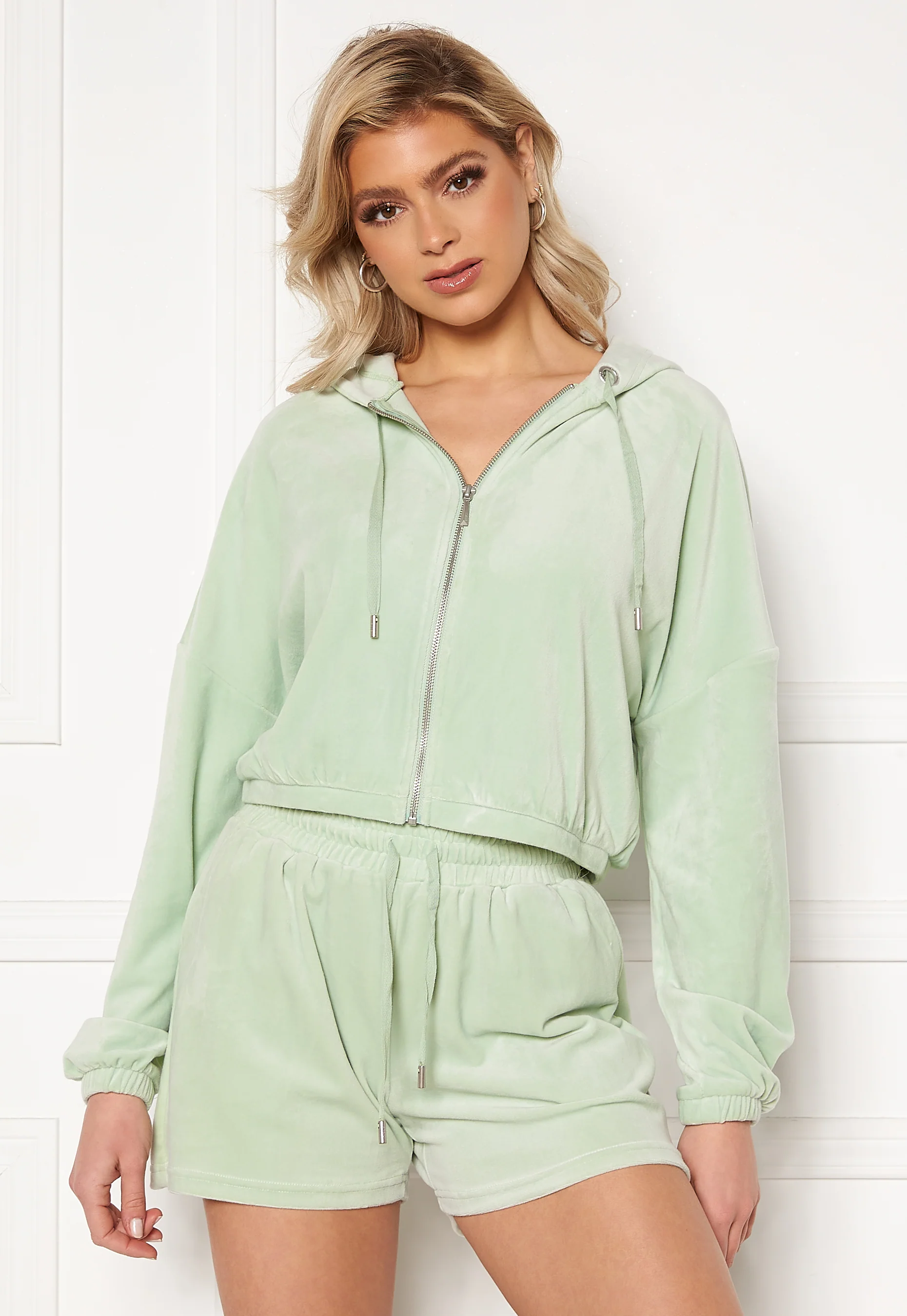 Laya L/S Zip Hood