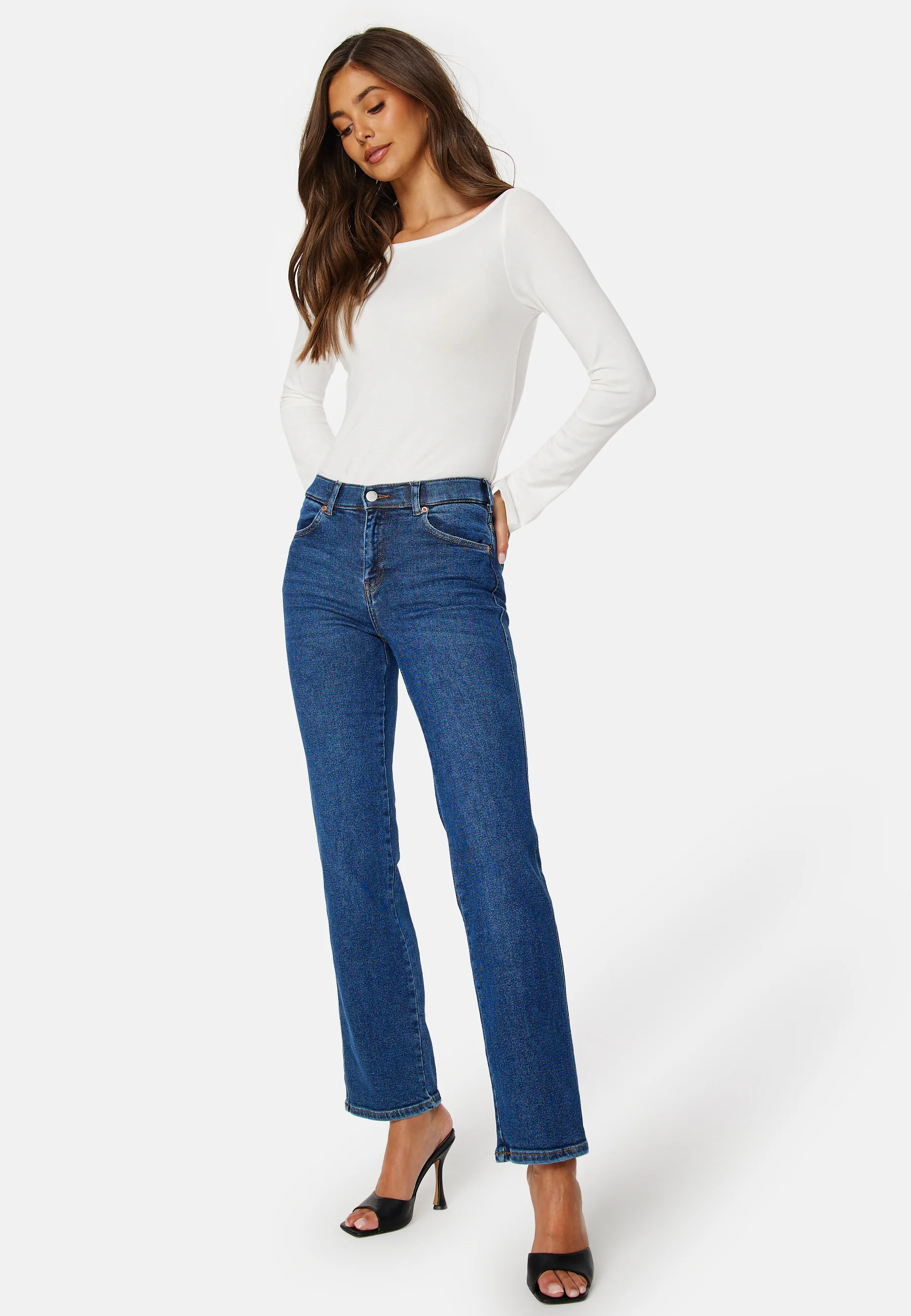 Lexy Straight - Image 2
