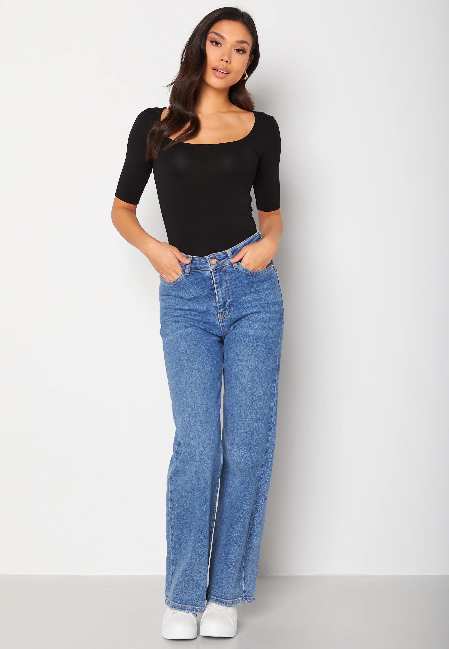 Lia 3/4 sleeve top - Image 2