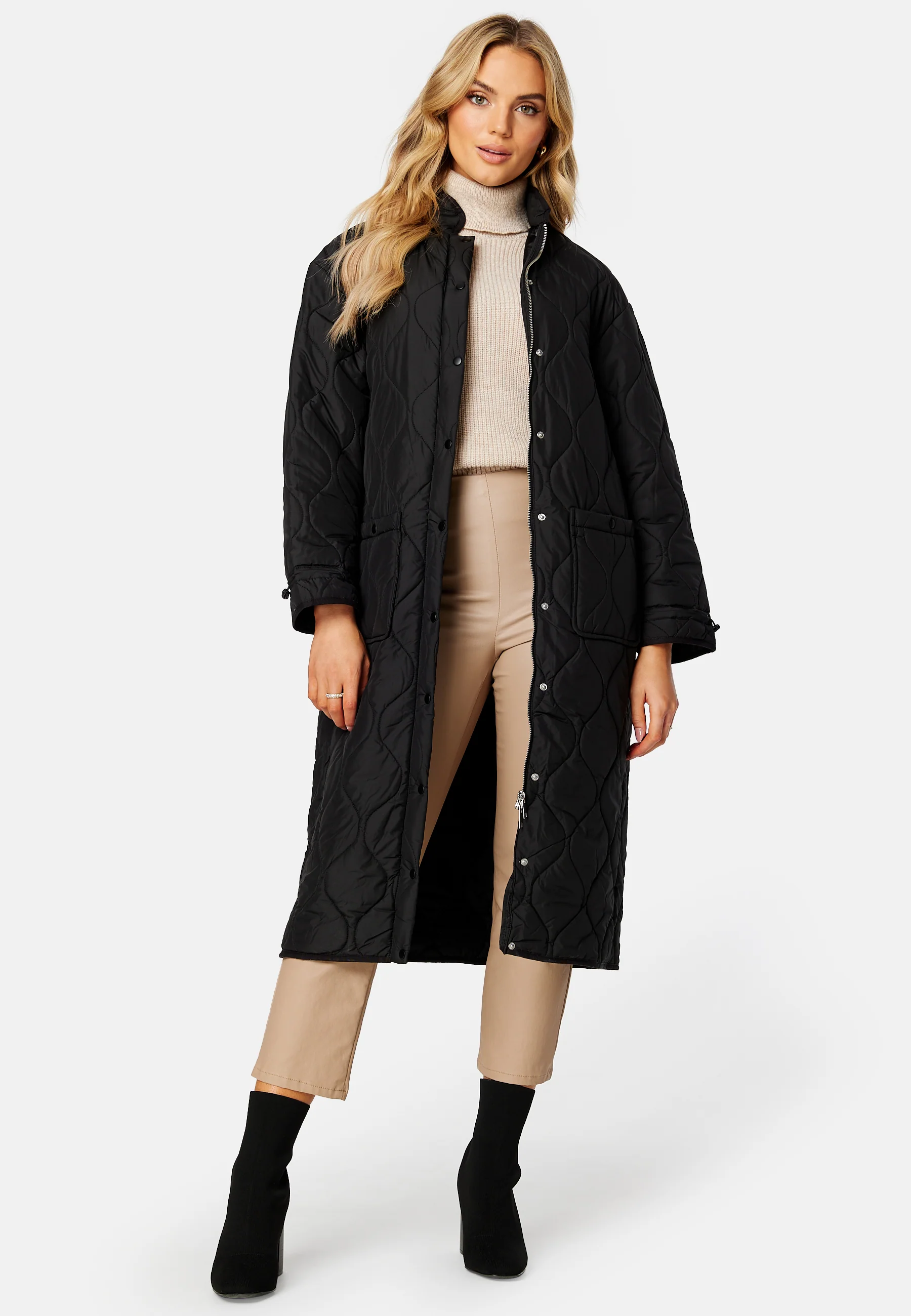 Line Long Quilted Jacket - Image 2